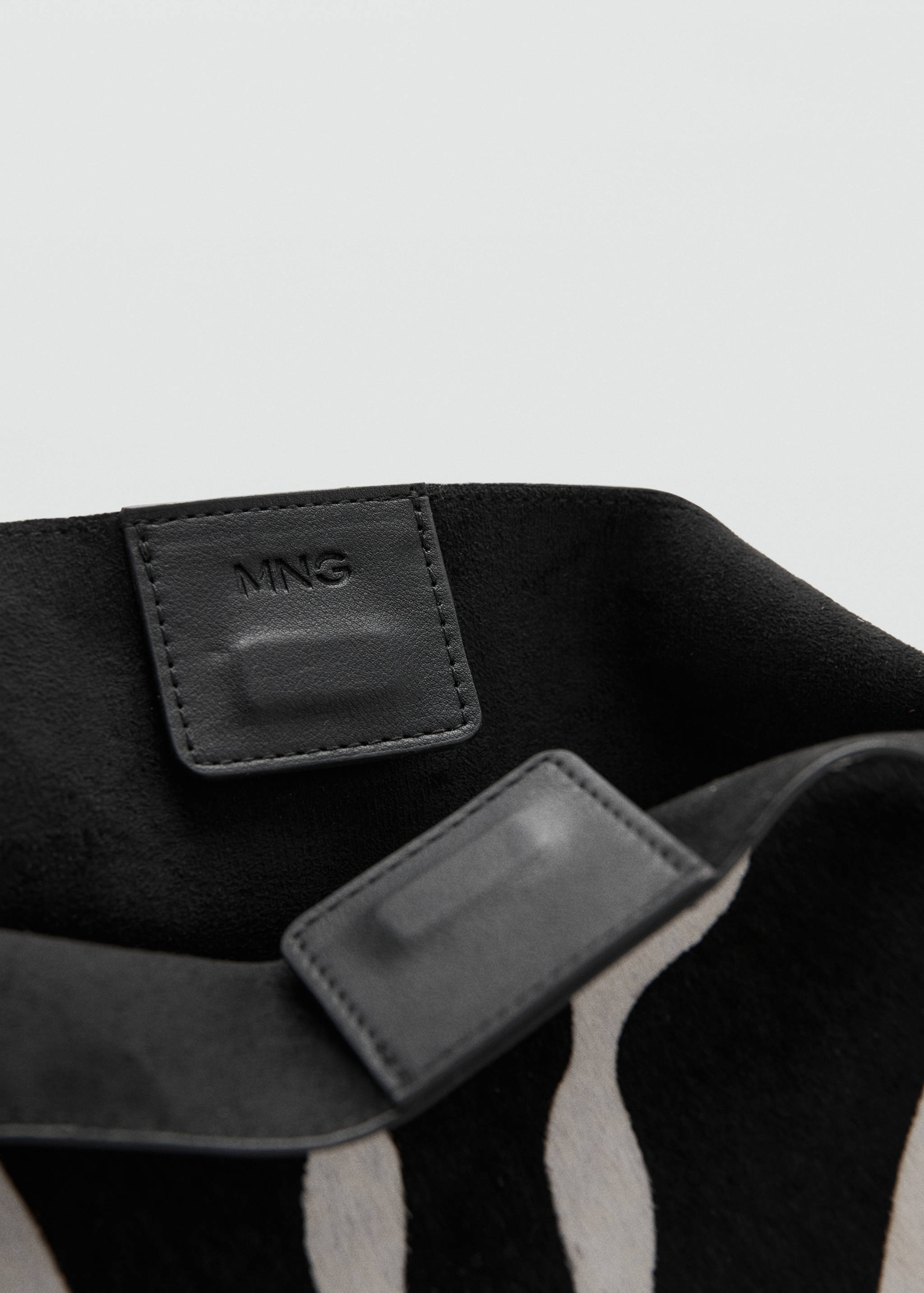 Sac cabas cuir cuir et  fausse fourrure - Détail de l'article 1