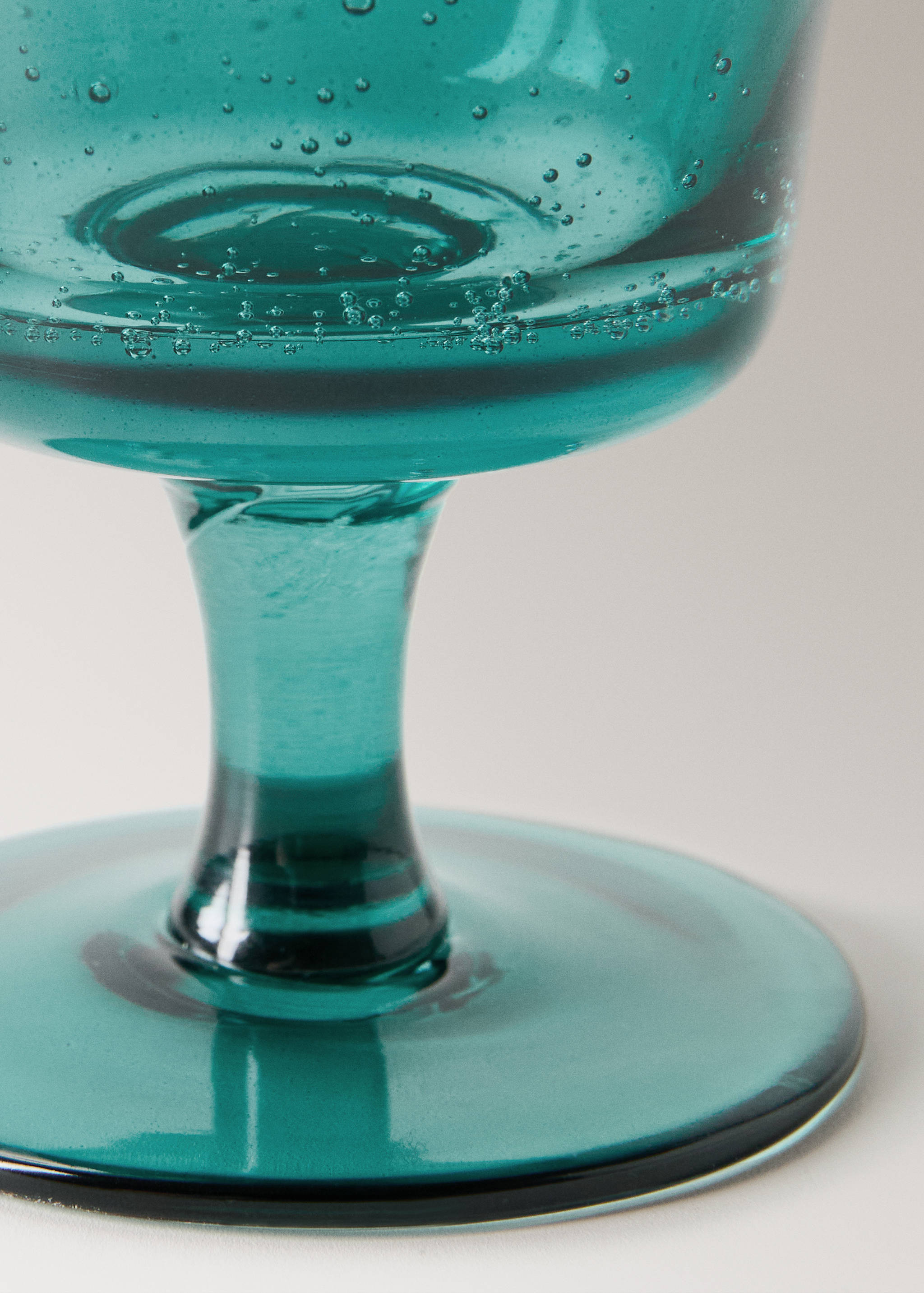 Färgat glas på fot med bubblor - Detaljer om artikeln 2