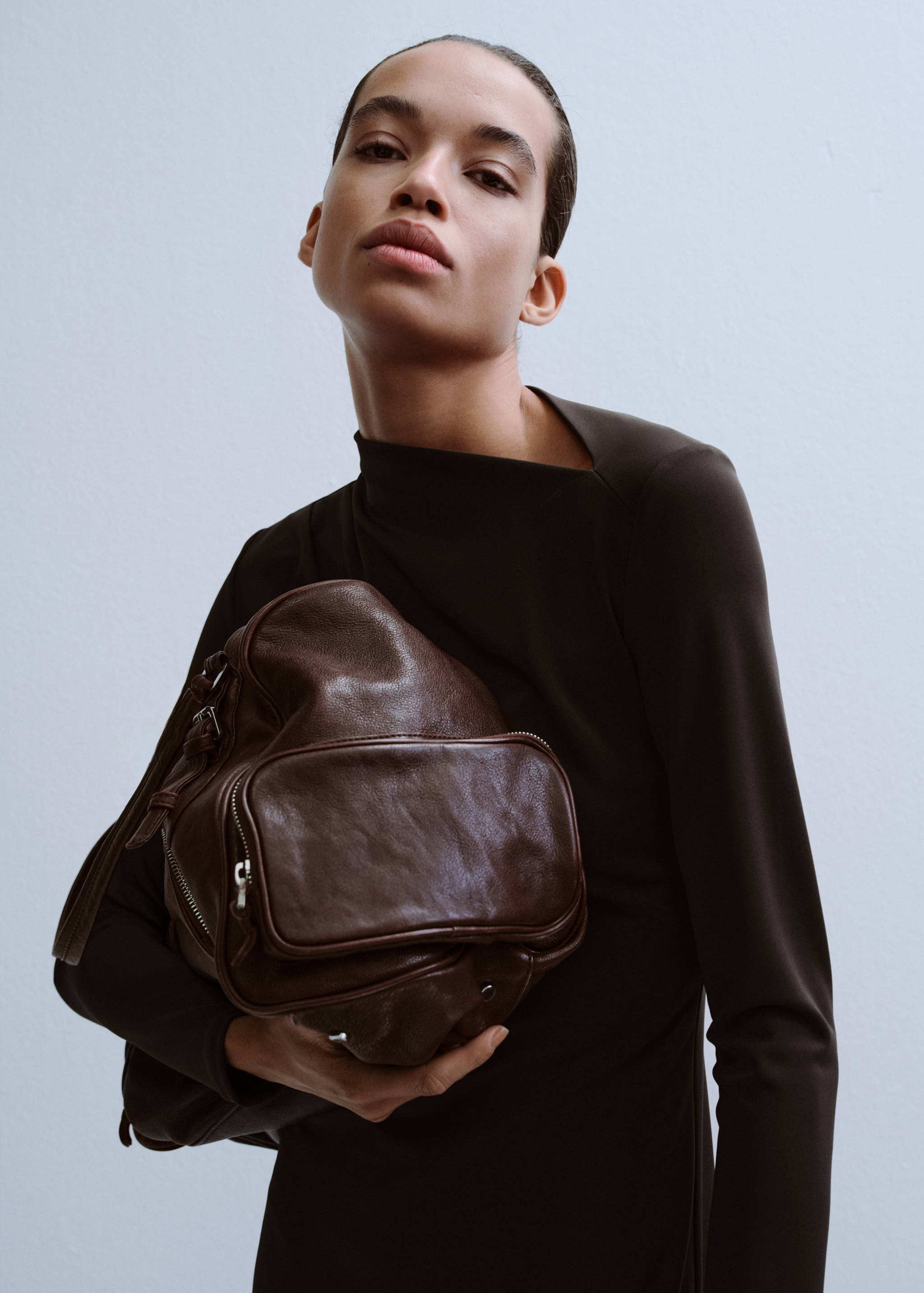 Boat-neck ruched dress - Details of the article 1