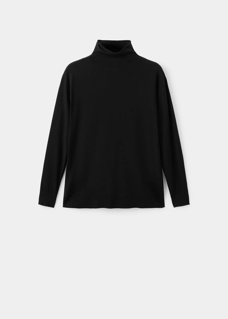 Turtleneck knit sweater — Black