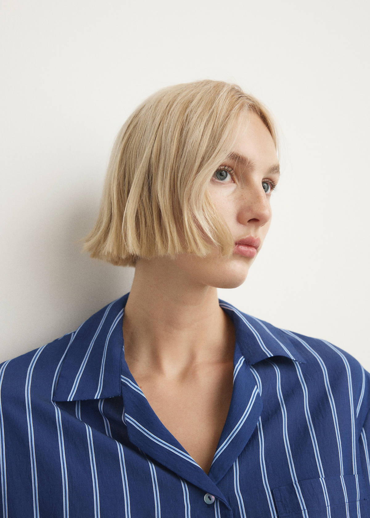 Striped pyjama shirt with front pocket — Indigo Blue