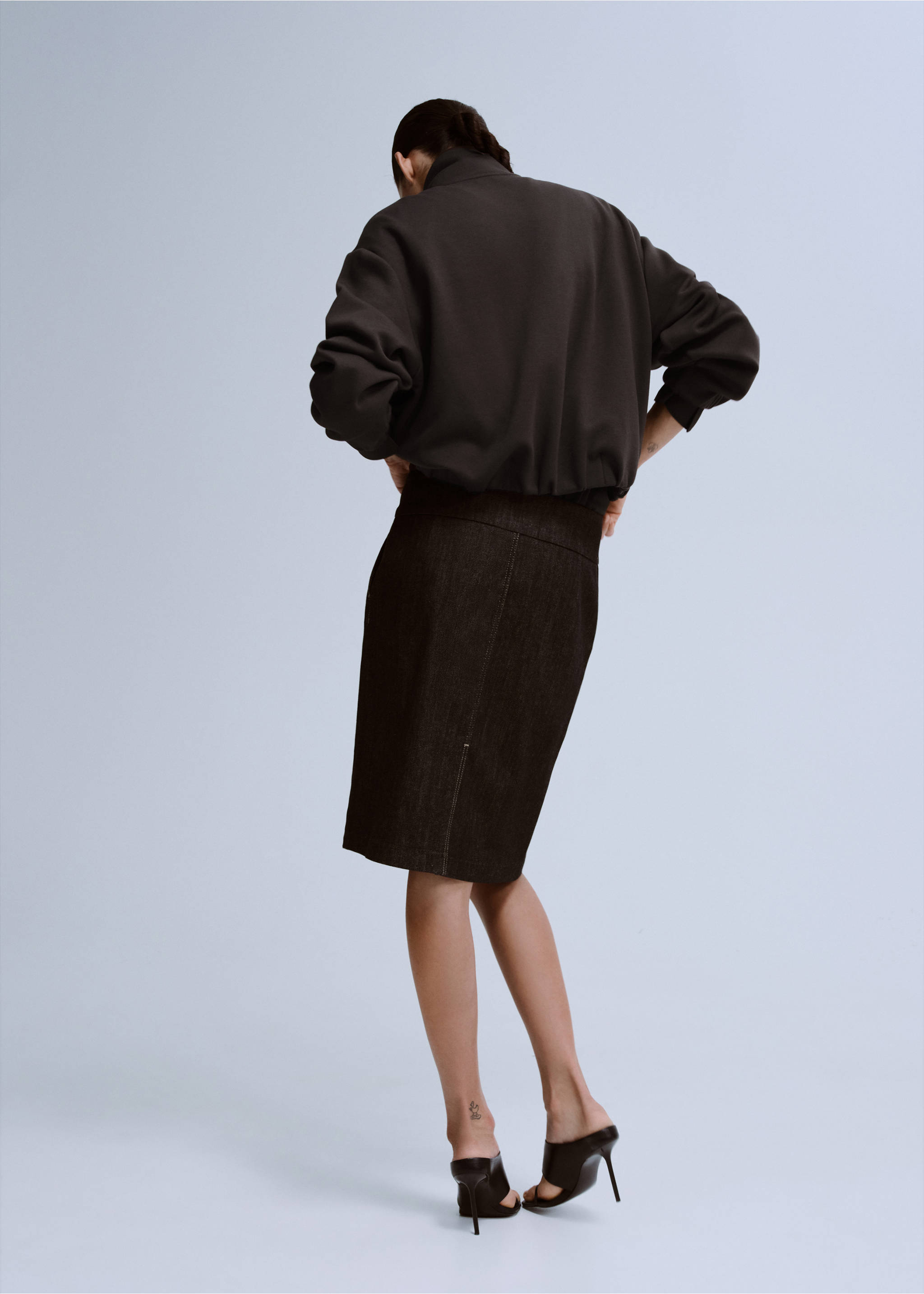 Balloon sleeve sweatshirt - Reverse of the article, Chocolate. Ref: 27083325-00.