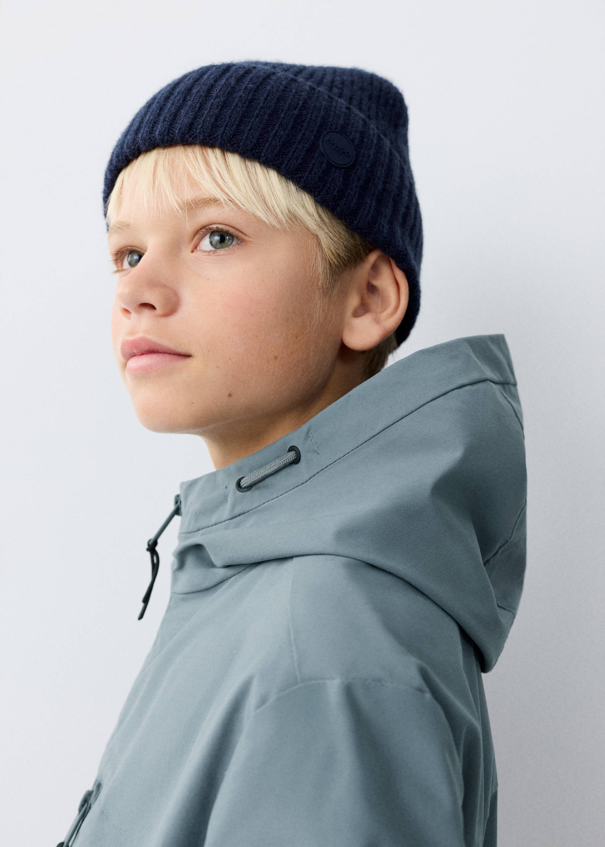 Raincoat hooded jacket - Details of the article 1