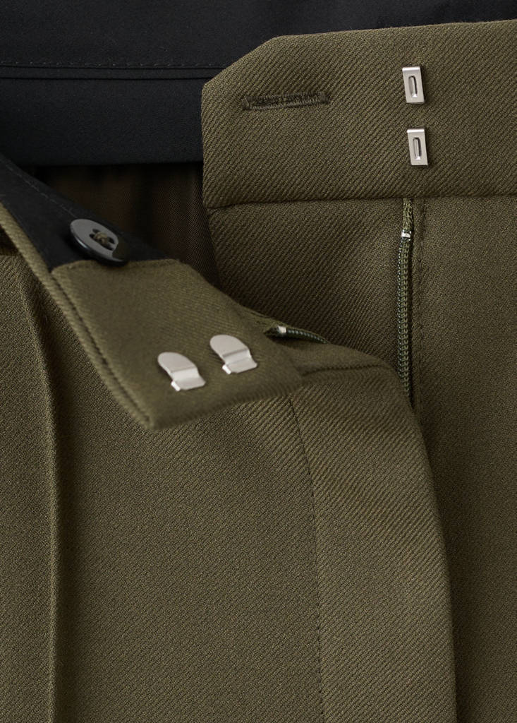 Straight mid-rise trousers — Khaki