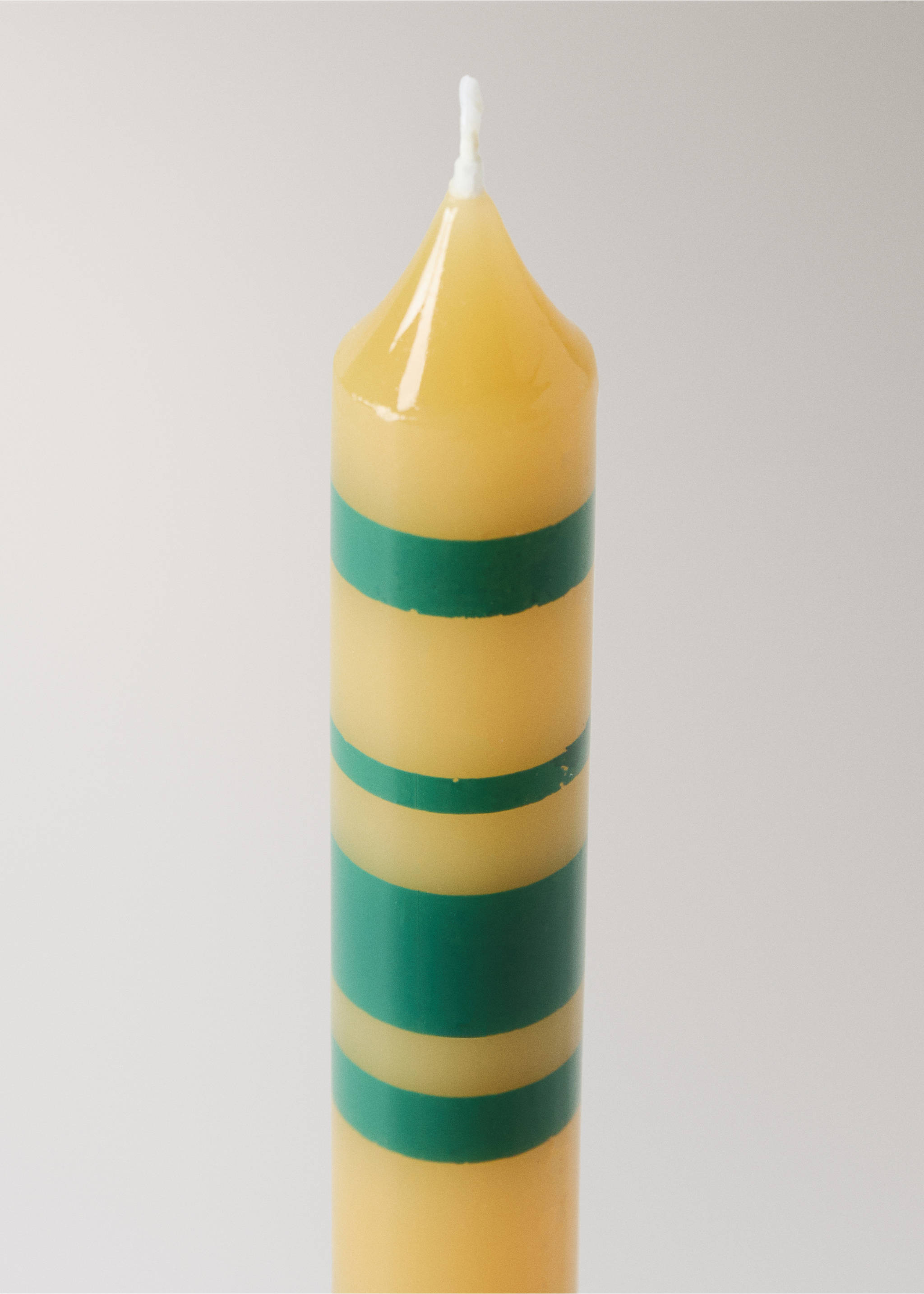 Bicolour decorative candles - Details of the article 1, Pastel Green. Ref: 27083337-00.