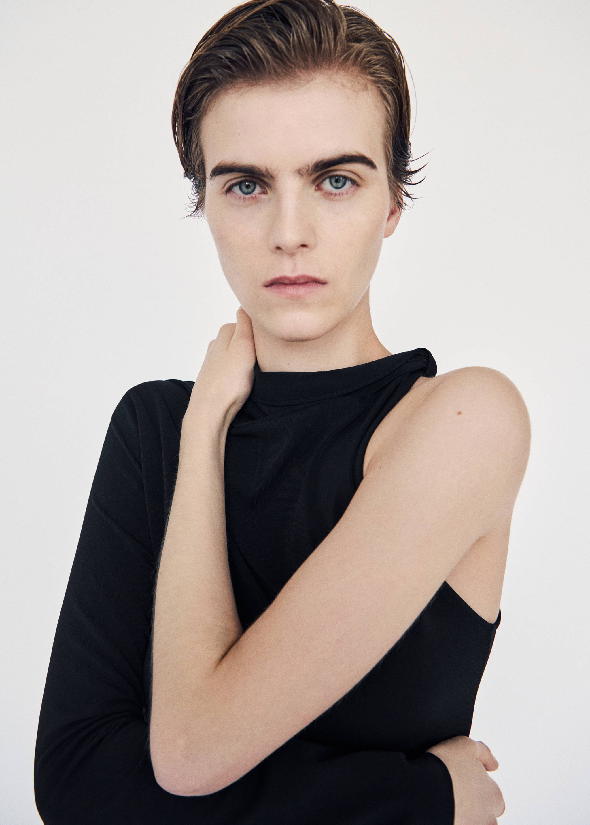 Asymmetric long-sleeve top - Details of the article 4
