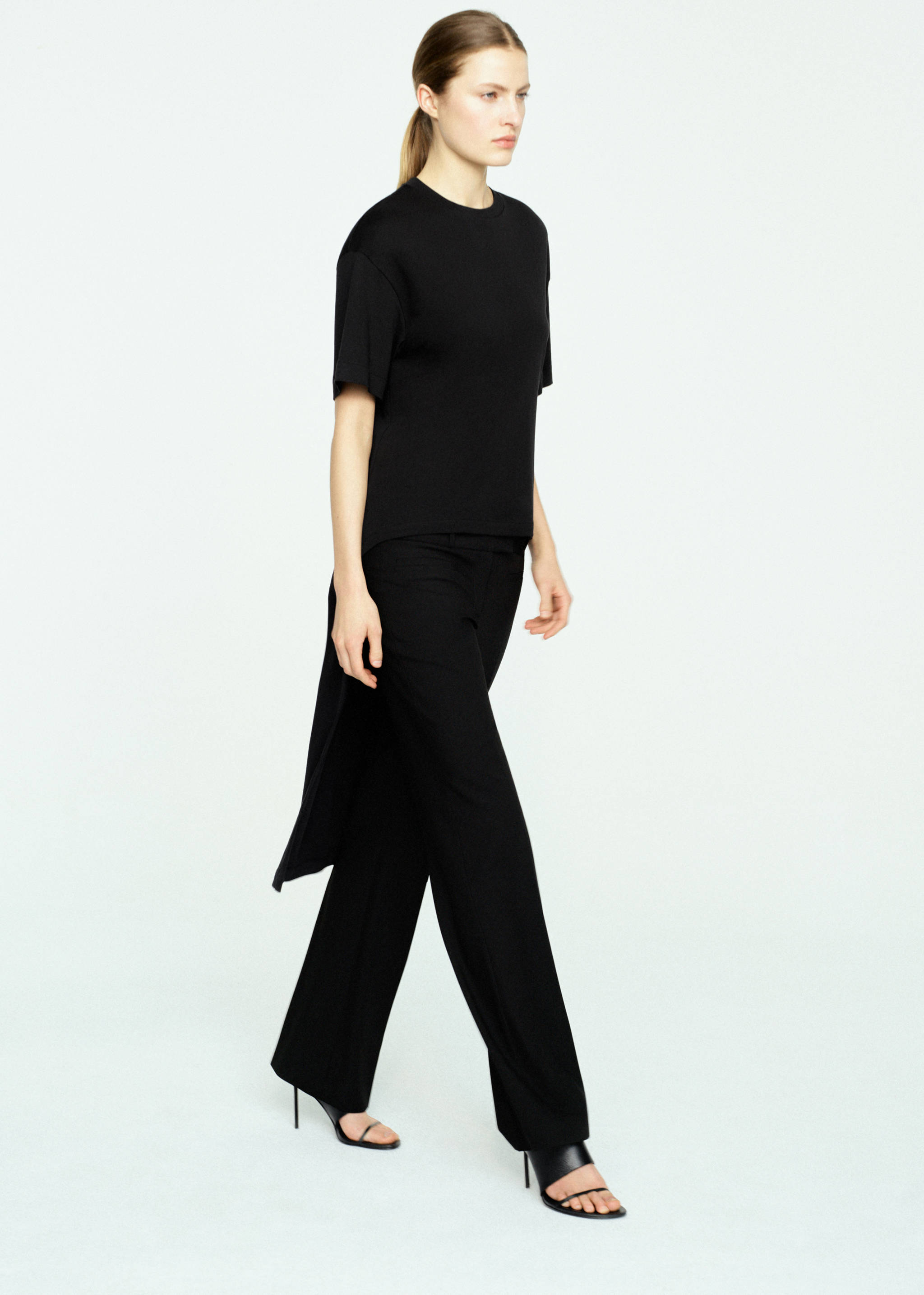 Hlače ravnog kroja s omčama za remen - Opći prikaz