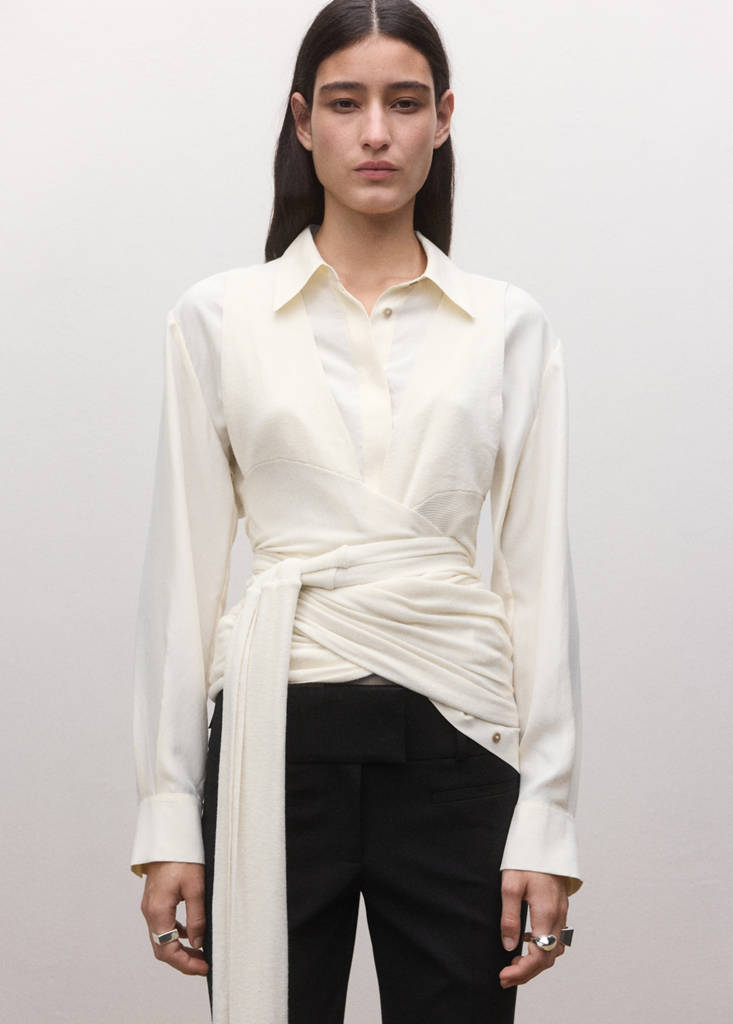 Straight-leg trousers with belt loops — Black