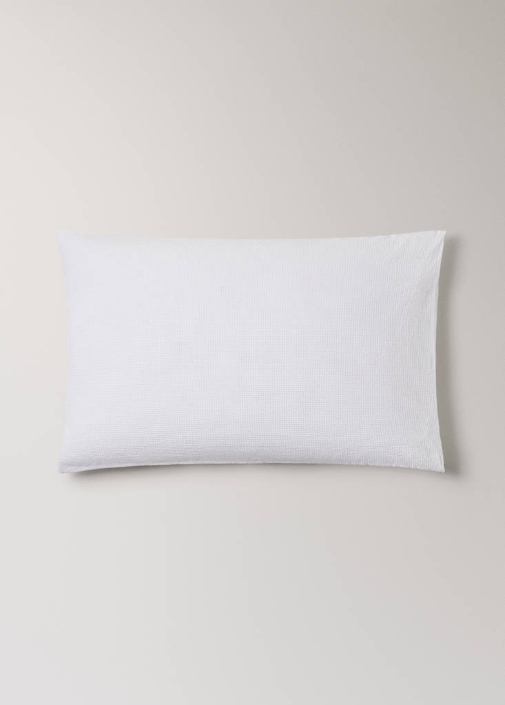 Two cotton garment-dyed mini-waffle pillowcases 50x75 cm — Off White