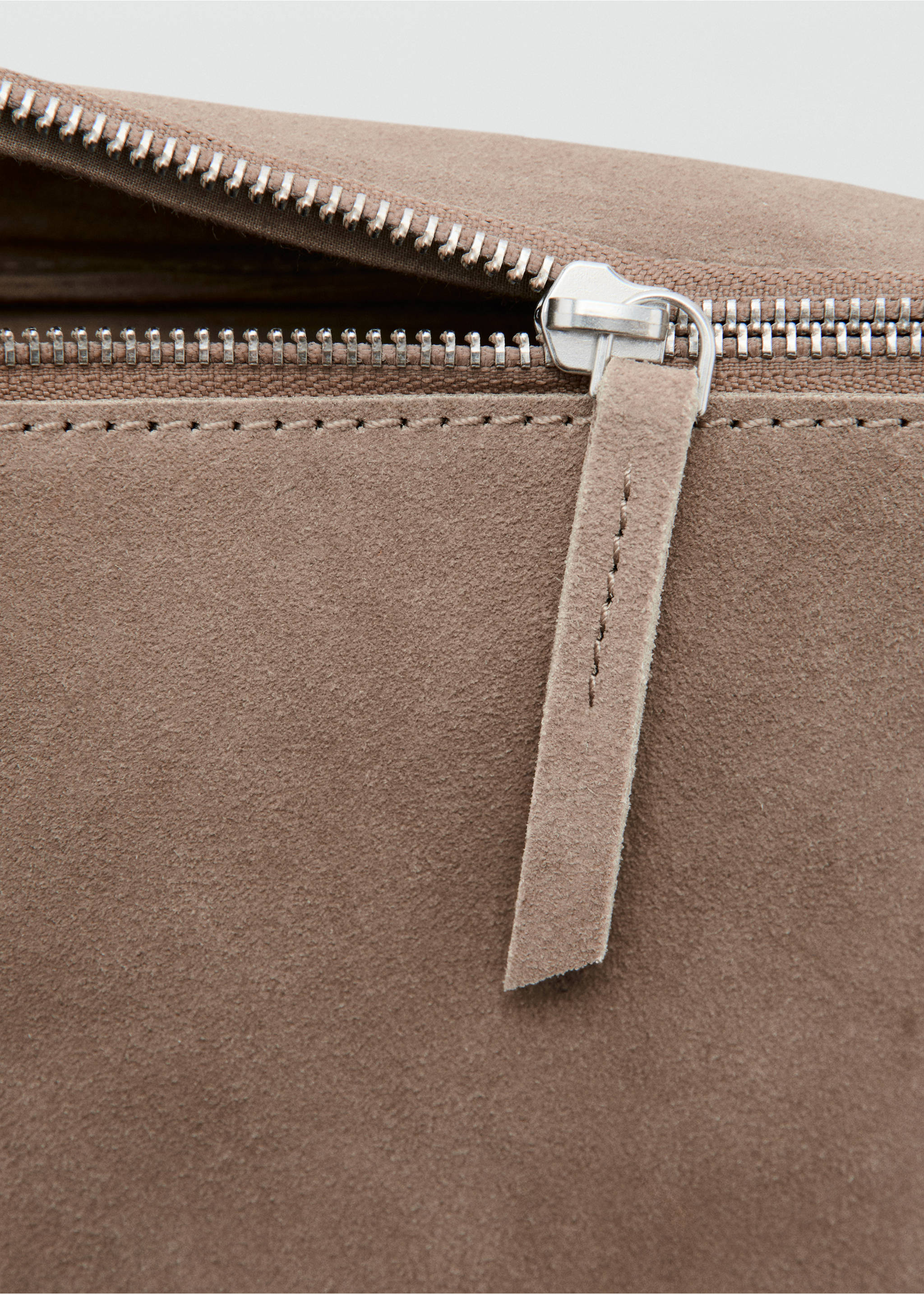 Leather crossbody bag - Details of the article 1, Sand. Ref: 27083732-00.