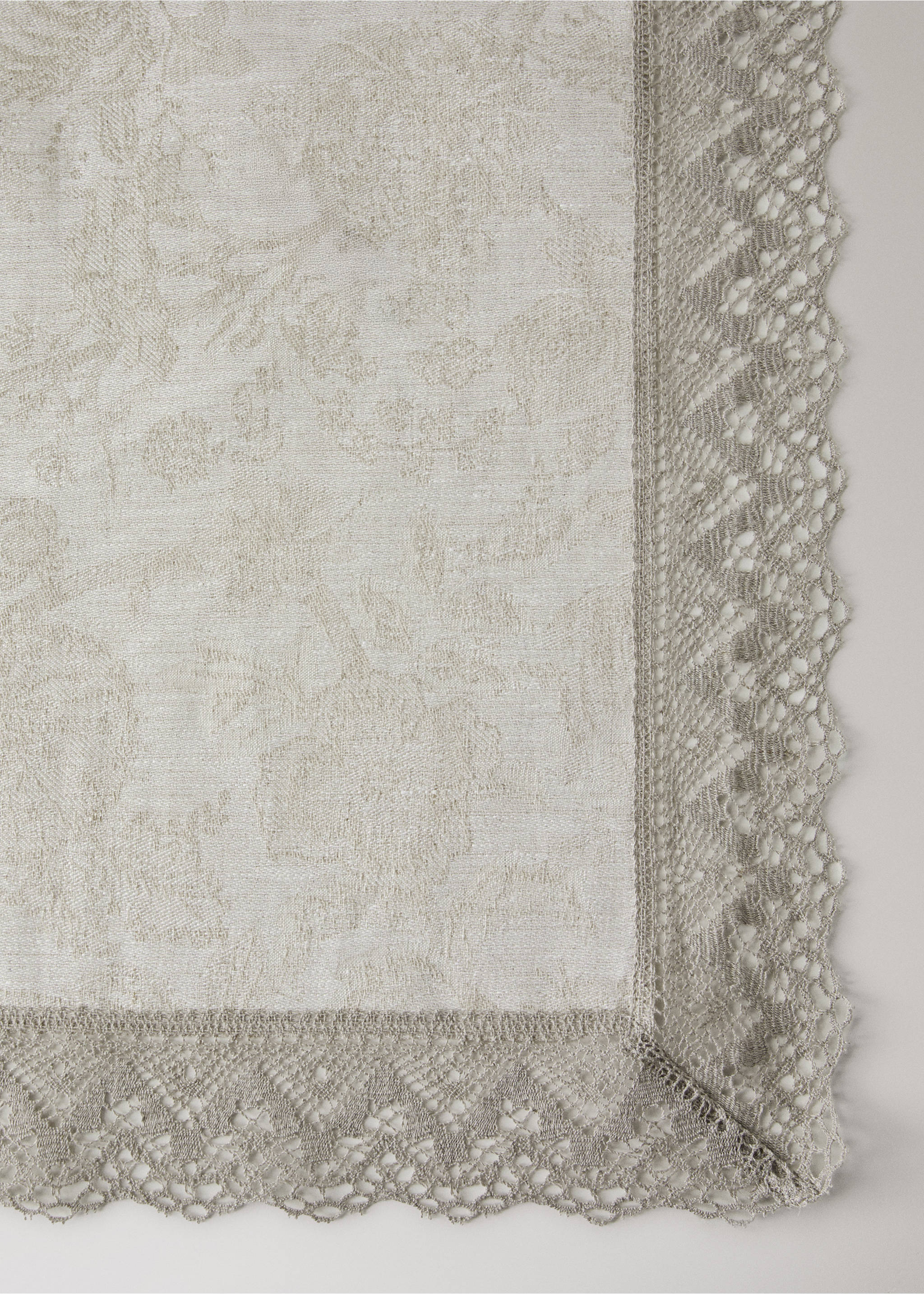 Linen-jacquard floral lace tablecloth for 6 to 8 diners - Details of the article 1, Sand. Ref: 27083742-00.