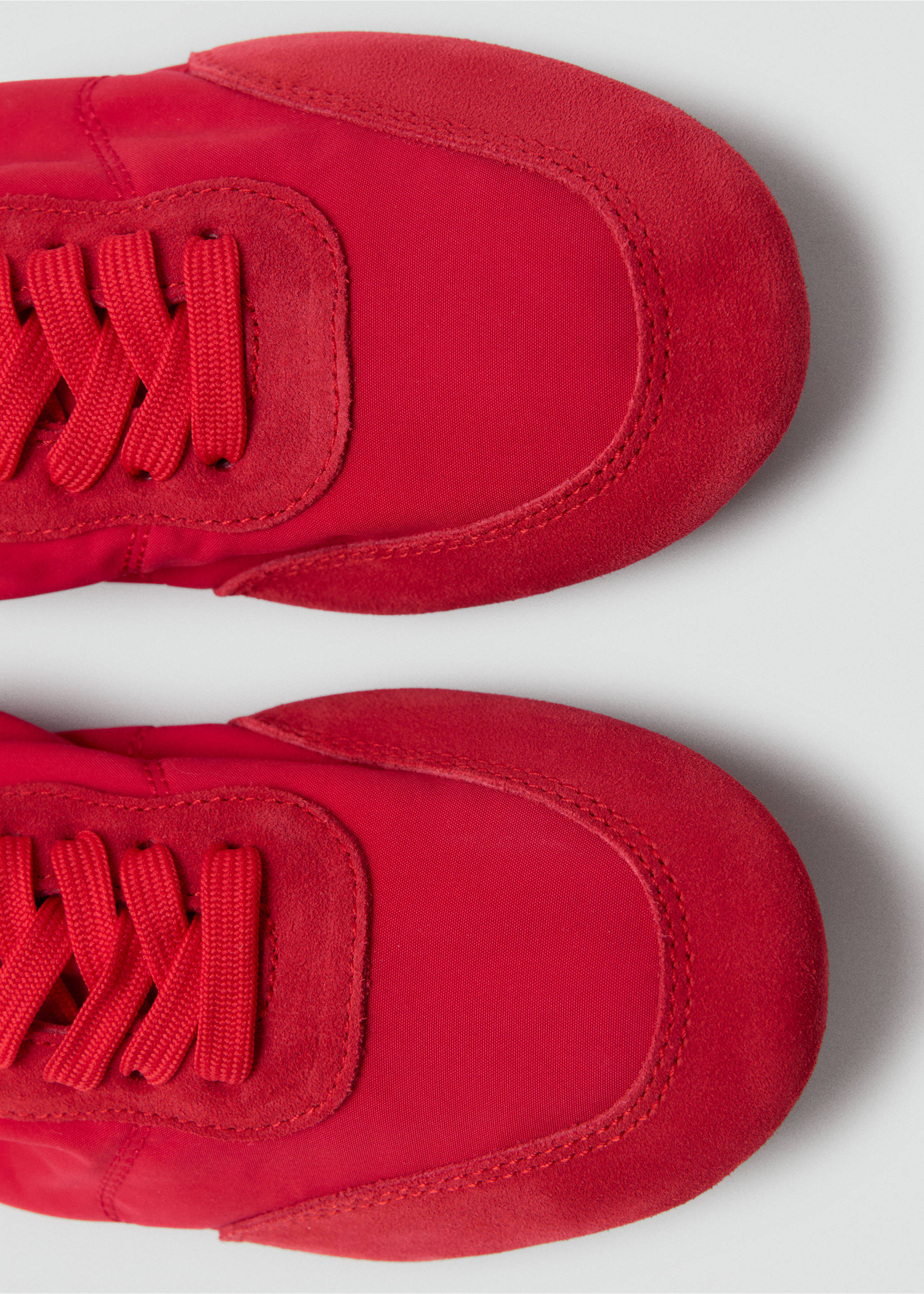 Lace-up leather sneakers - Details of the article 3, Red. Ref: 27084043-00.