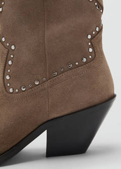 Studs suede ankle boots — Sand 5