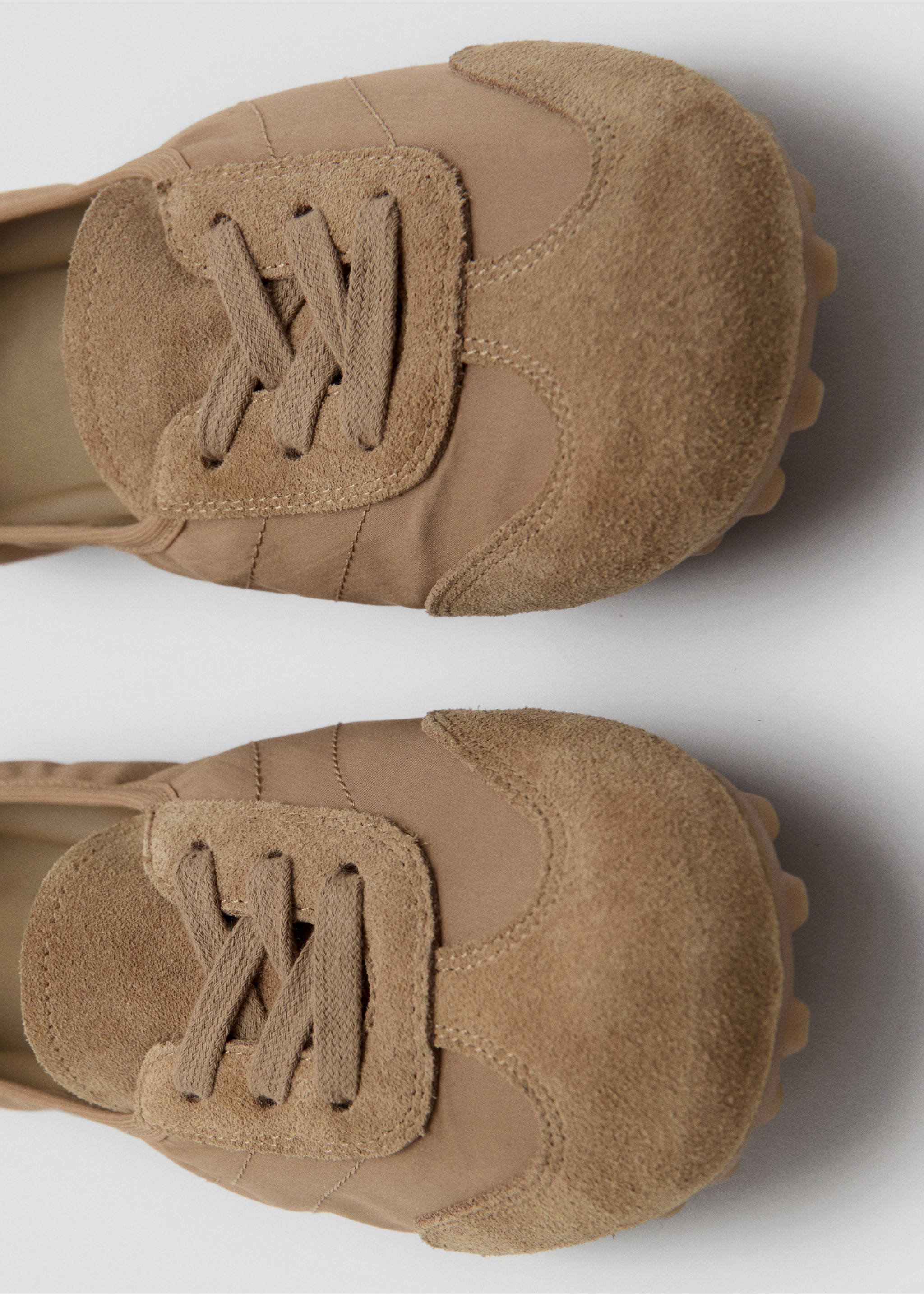 Mixed suede trainers - Details of the article 2, Sand. Ref: 27084064-00.