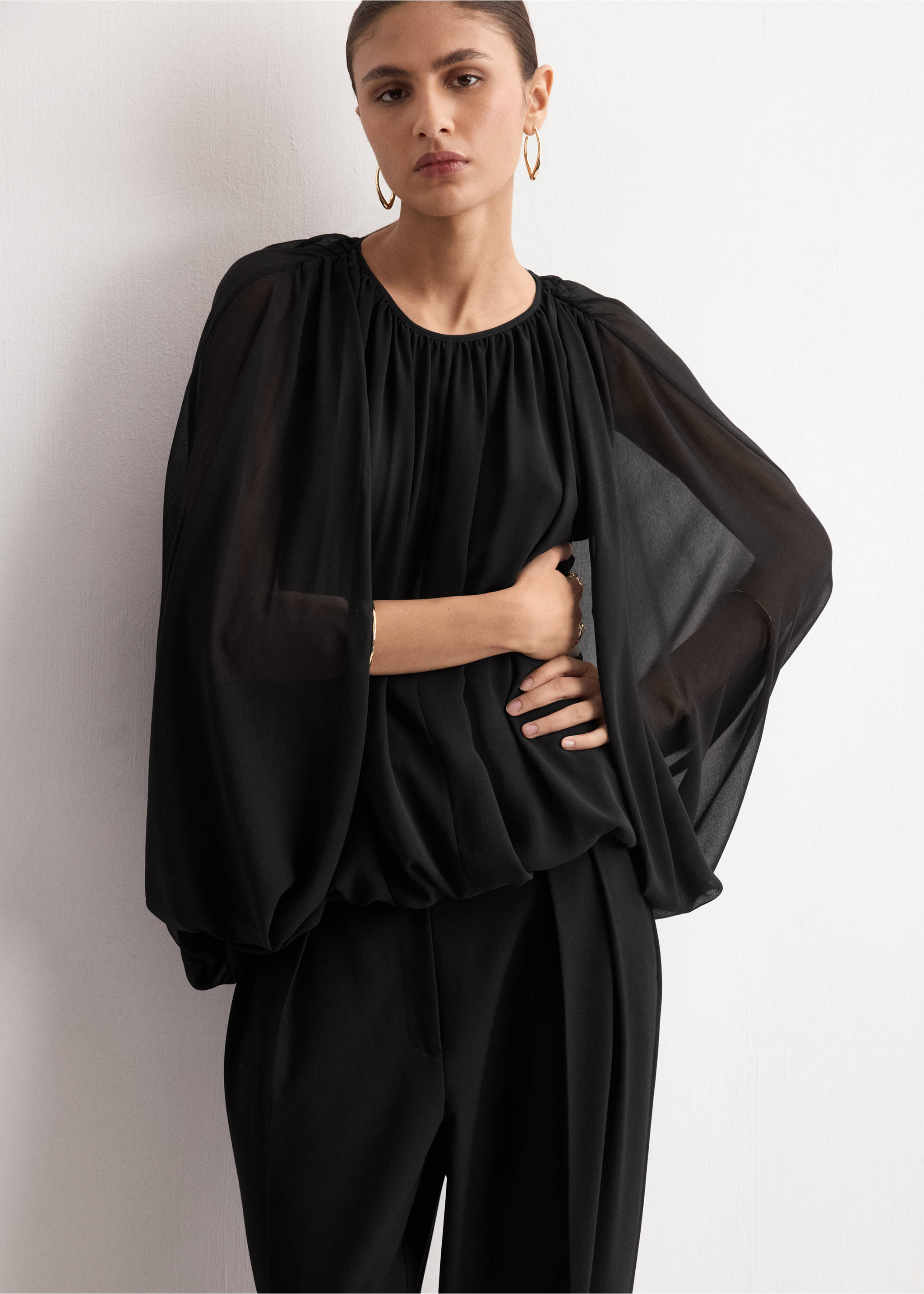 Puff sleeves blouse - Medium plane, Black. Ref: 27084073-00.