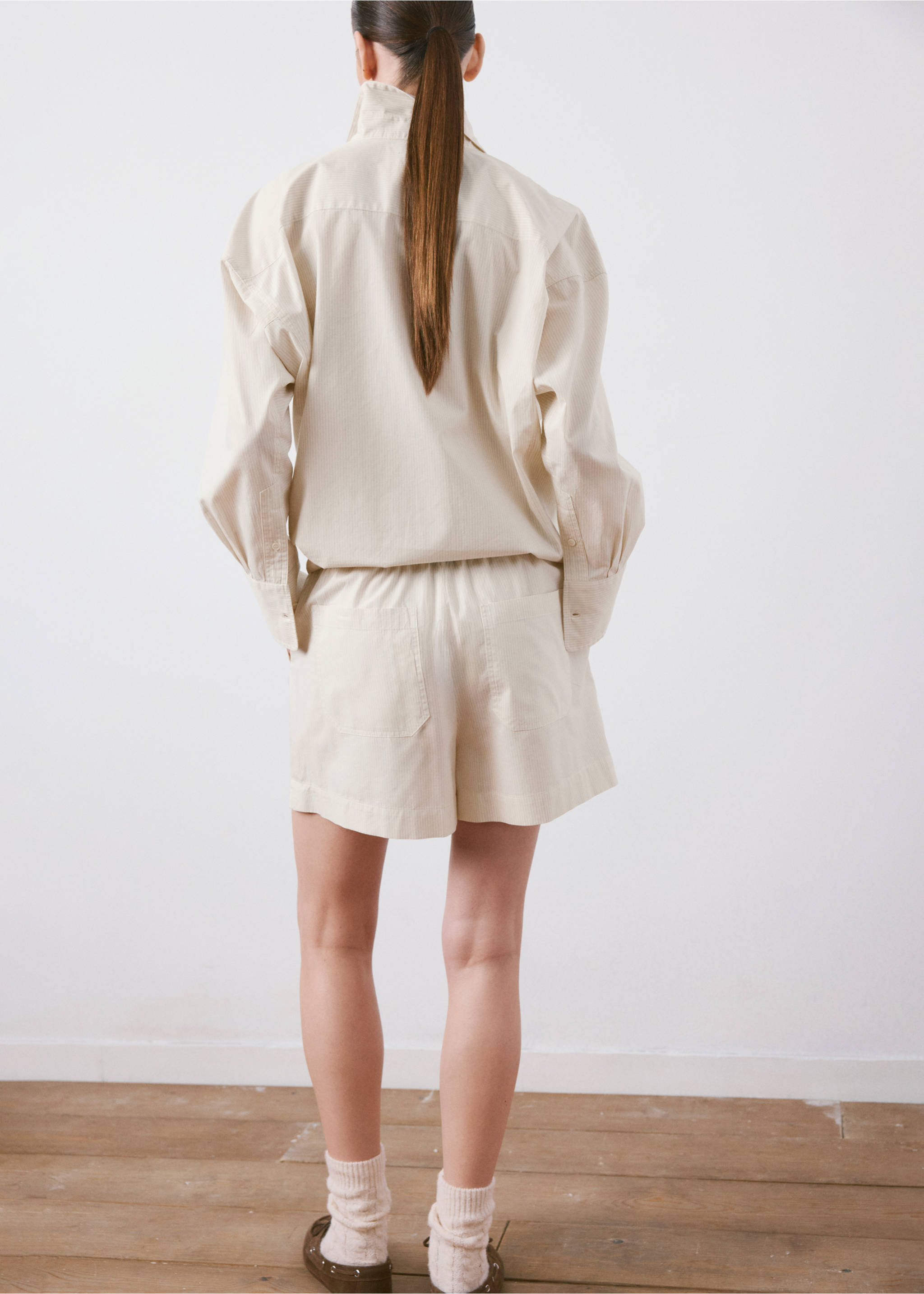 Shorts algodón cintura elástica - Reverso del artículo, Crudo. Ref: 27084080-00.