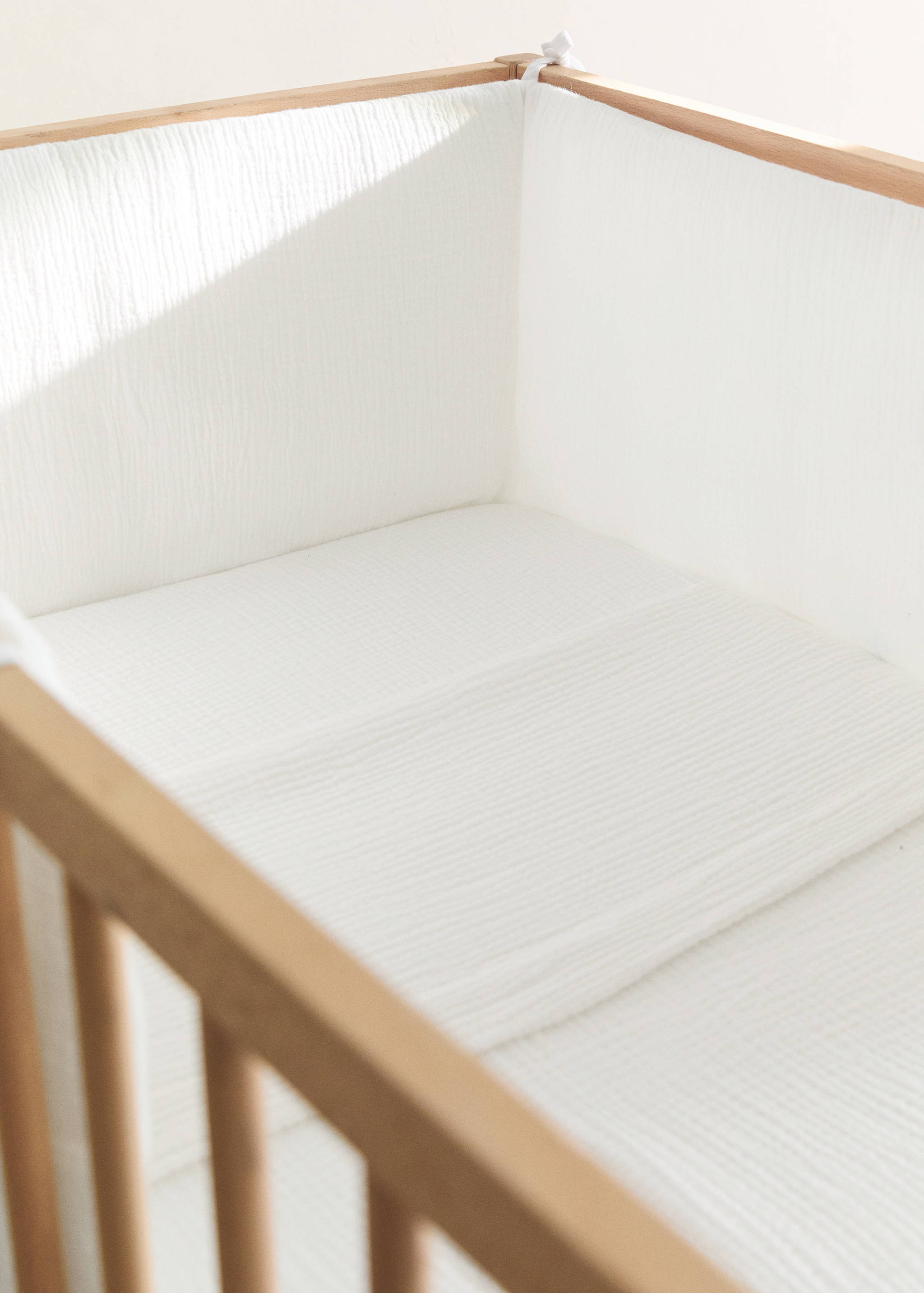 Προστατευτικό κούνιας από βαμβακερή γάζα - Γενικό πλάνο