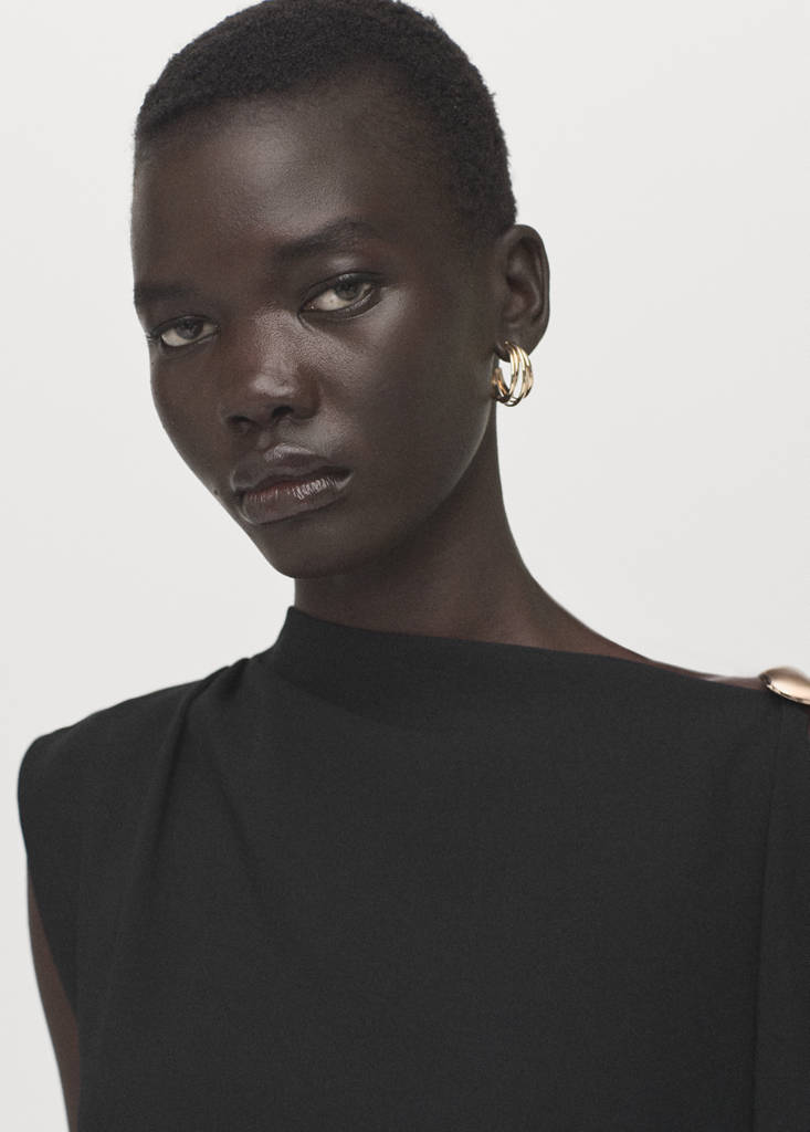 Short asymmetrical sleeve dress — Black