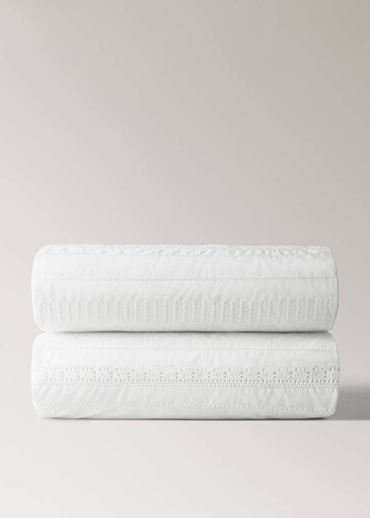 Steppdecke für Wiege aus Baumwolle mit Stickerei — Weiß