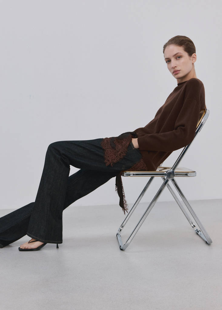 Jumper with lace detail — Chocolate