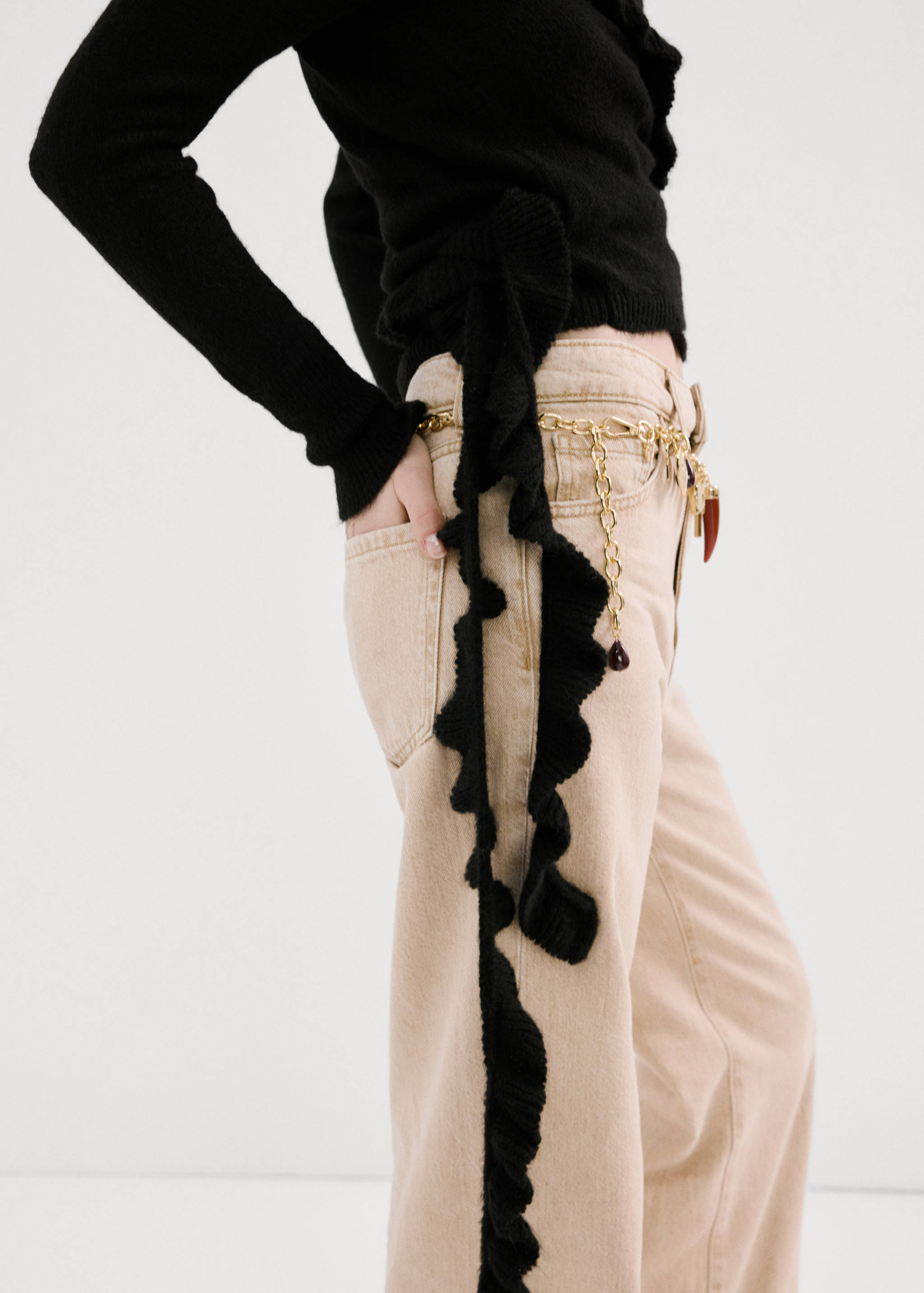 Ruffle  knit cardigan - Details of the article 1