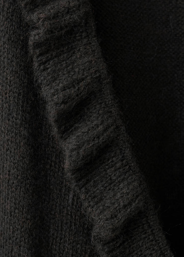 Ruffle  knit cardigan — Charcoal