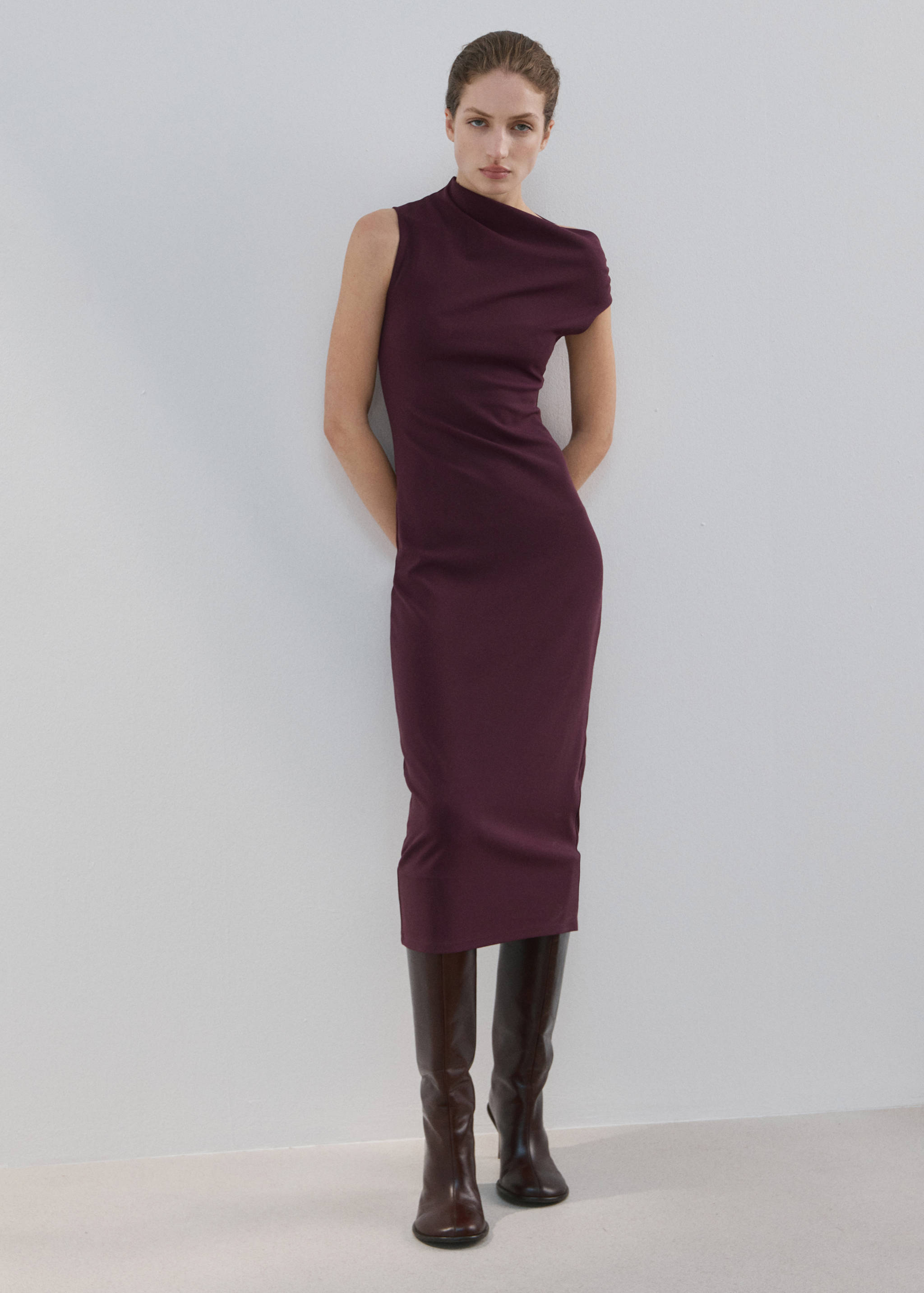Asymmetrical-neck midi-dress - General plane