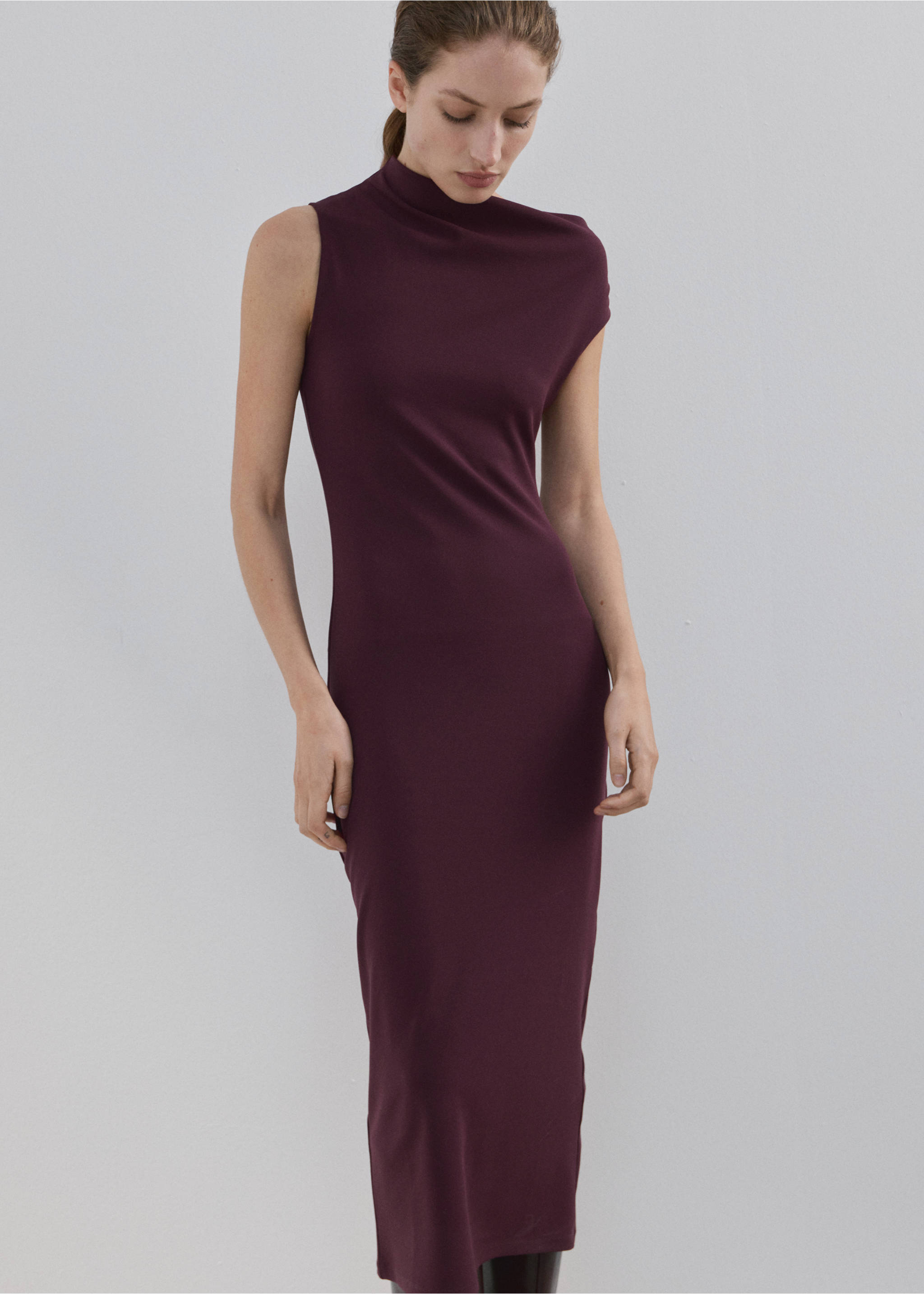 Asymmetrical-neck midi-dress - Medium plane, Burgundy. Ref: 27084098-00.