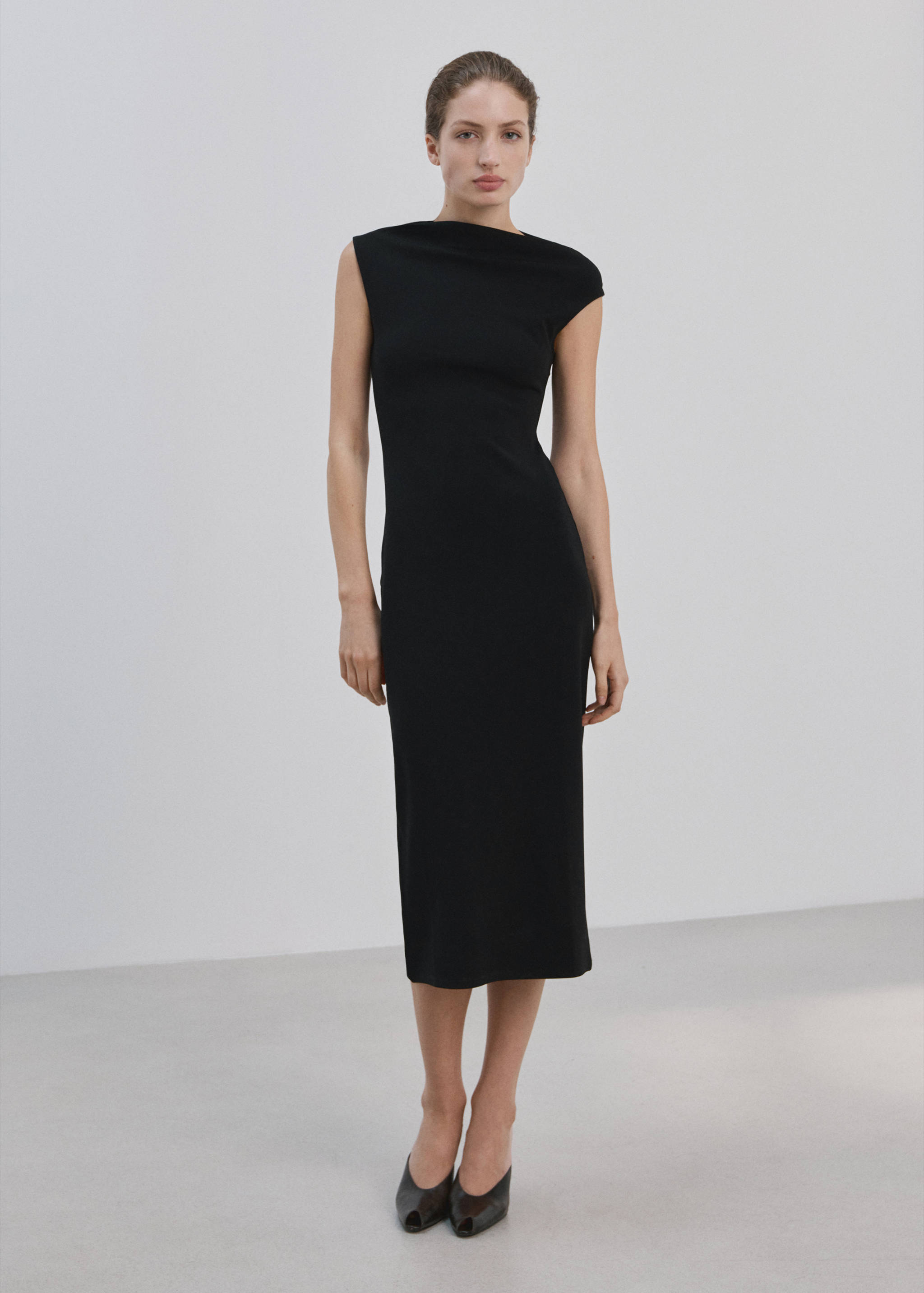 Asymmetrical-neck midi-dress - General plane