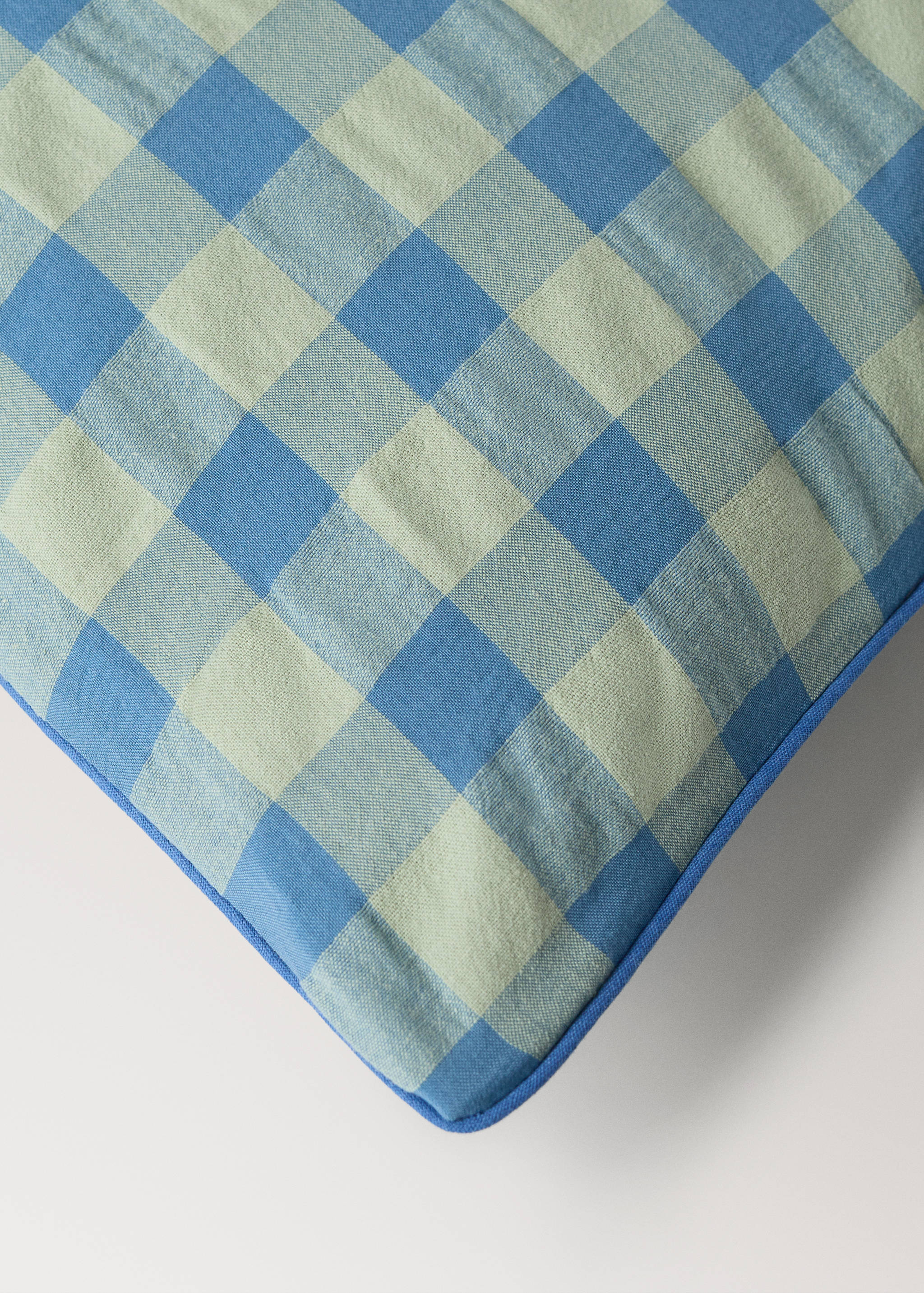 Children's check cushion cover 30x50 cm - Details of the article 2
