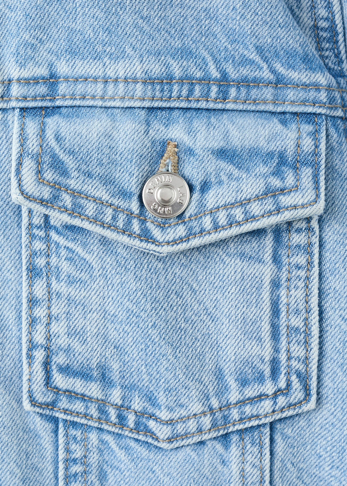 Denim jacket — Light Blue