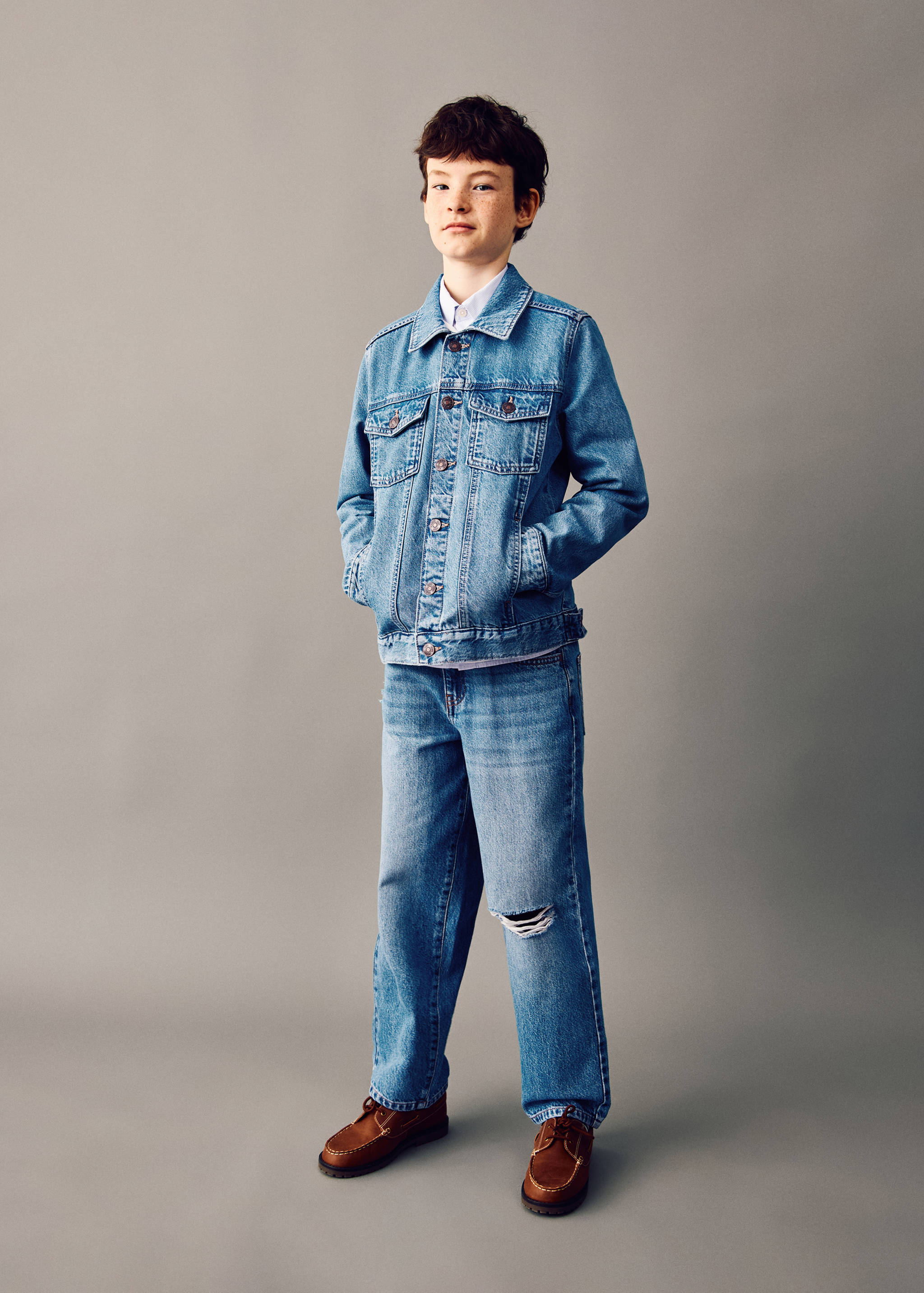 Cazadora vaquera - Plano general