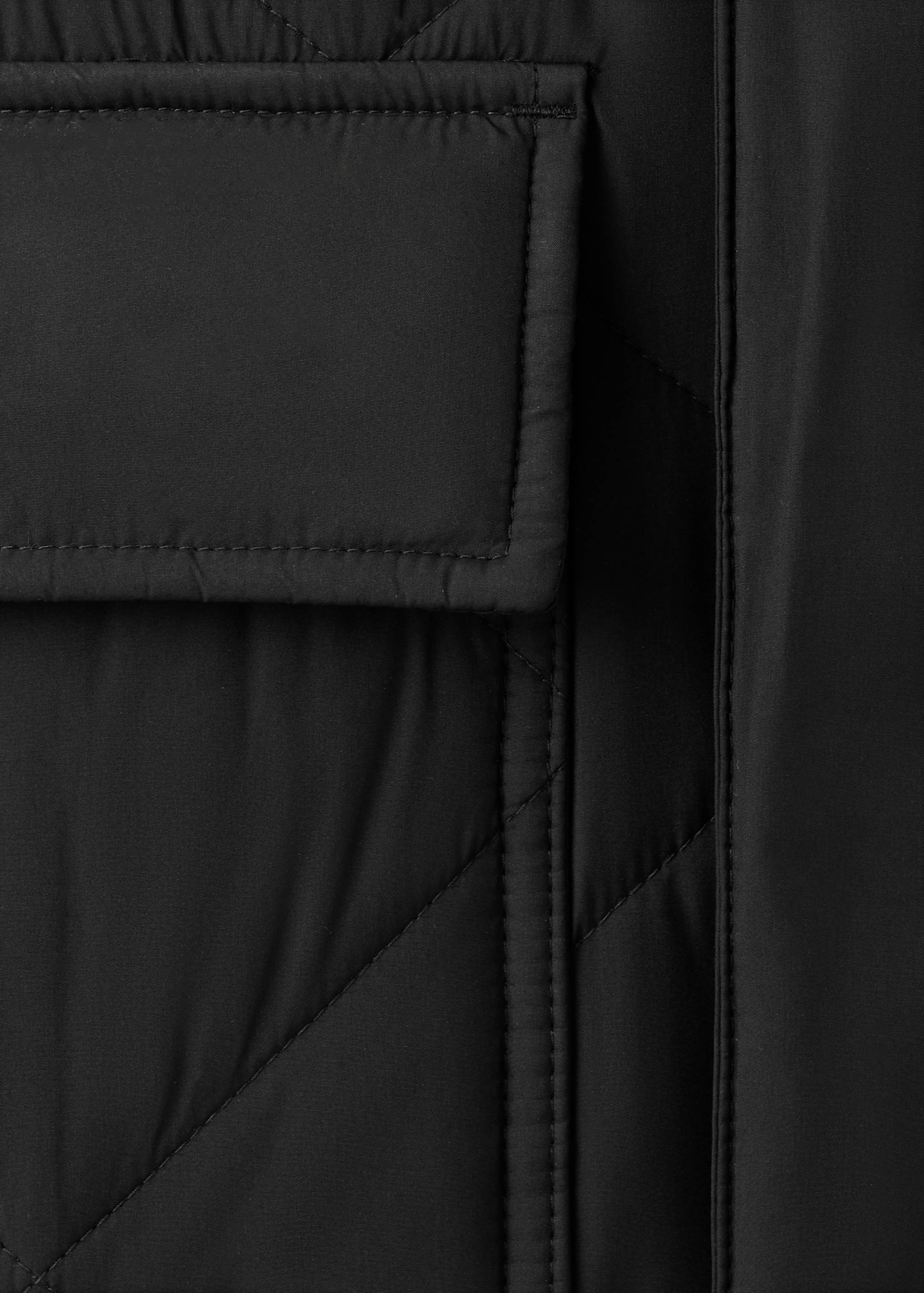 Легкий стеганый водоотталкивающий жилет - Деталь изделия 0