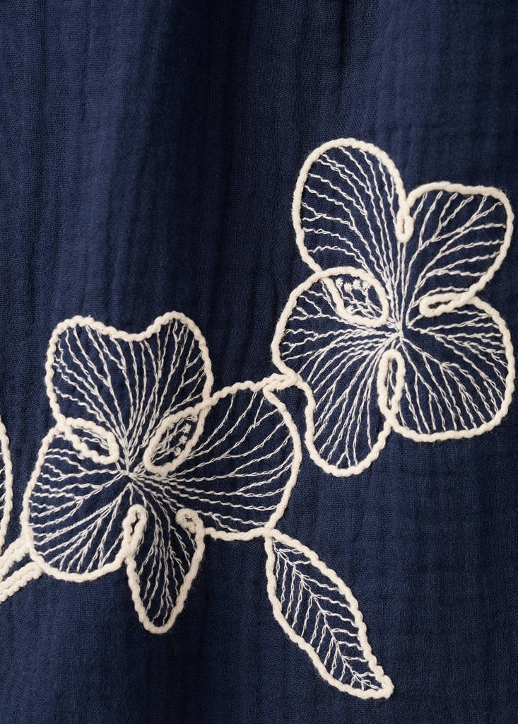 Floral embroidery blouse — Navy