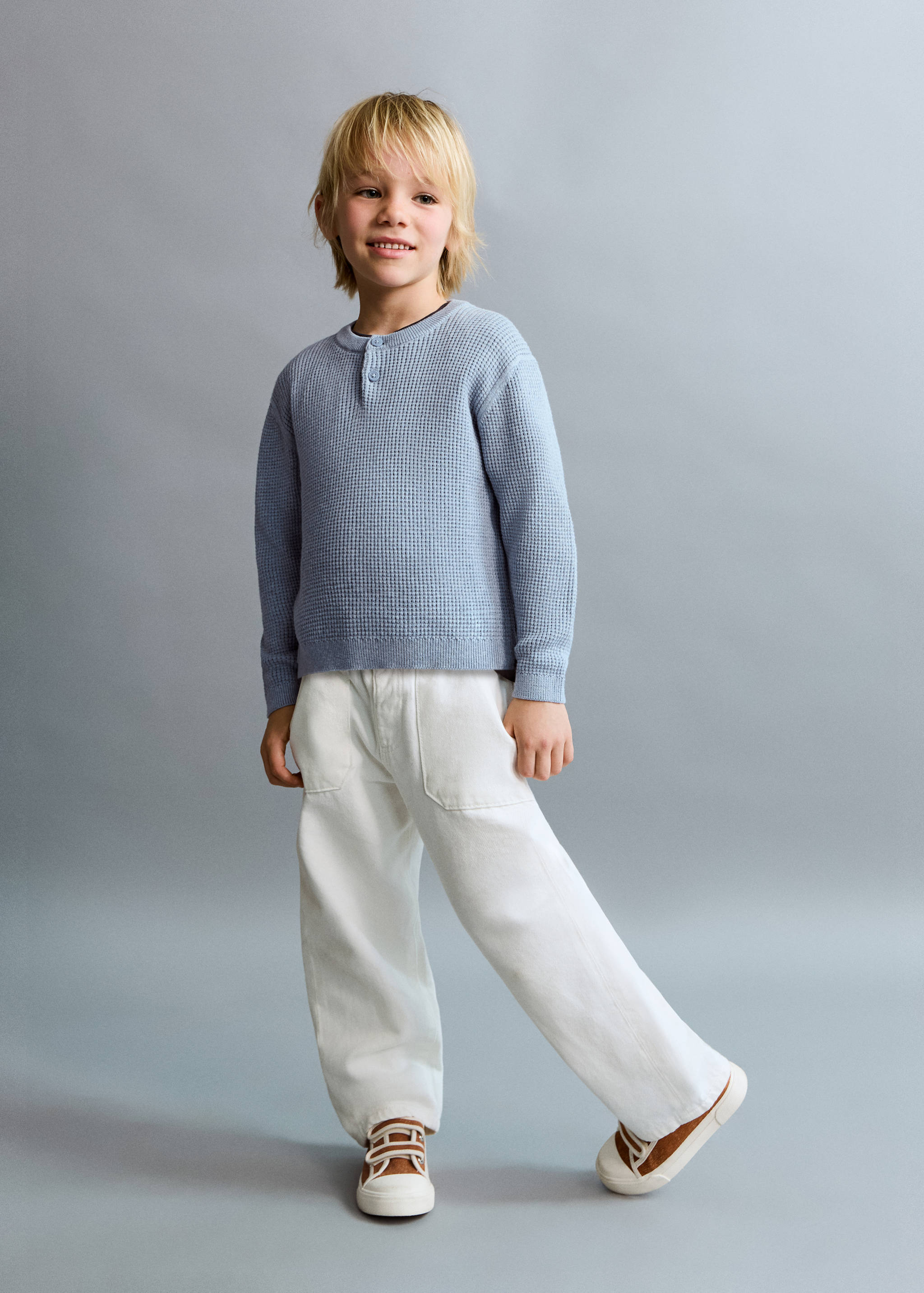 Buttons detail knit sweater - General plane