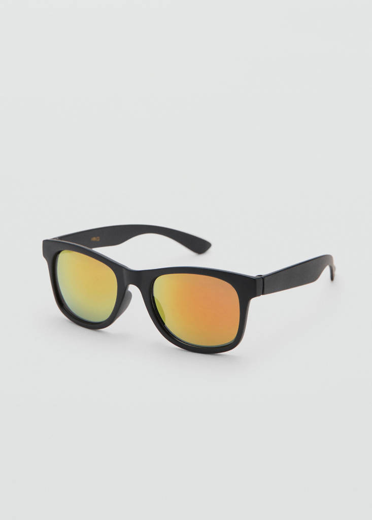 Square sunglasses — Black