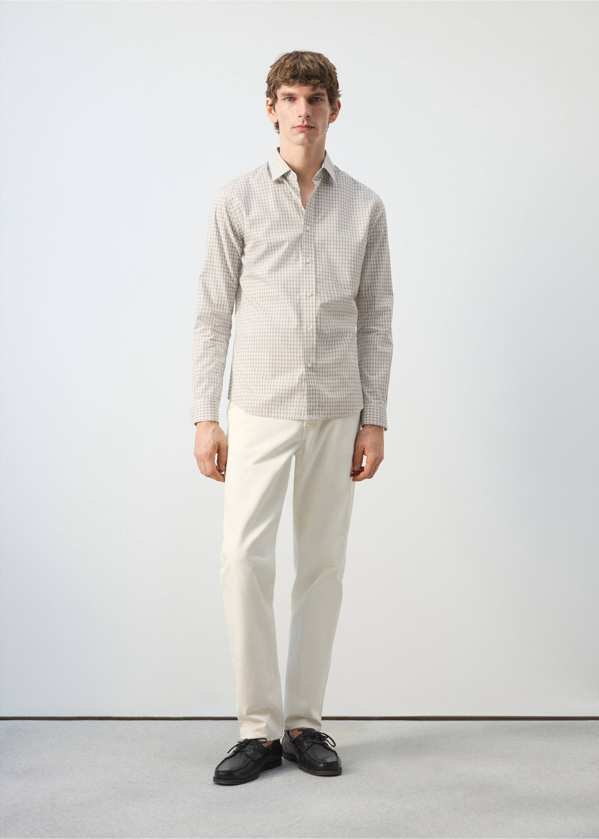 Chemise 100 % coton regular-fit carreaux - Plan général, Gris clair/pastel. Ref: 27084428-00.