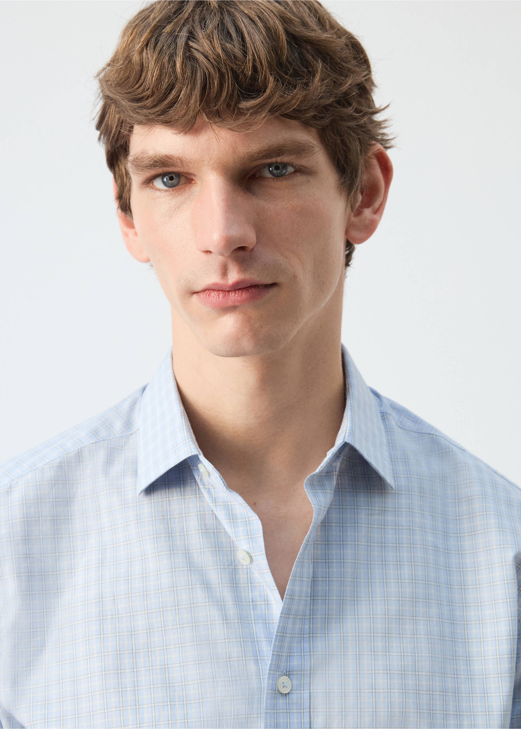 Chemise 100 % coton regular-fit carreaux - Détail de l'article 1, Bleu ciel. Ref: 27084428-00.