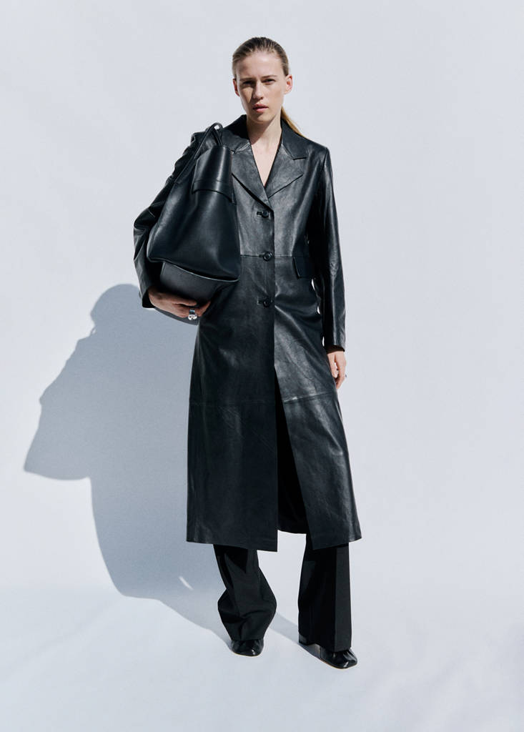 Straight leather coat with pockets — Black