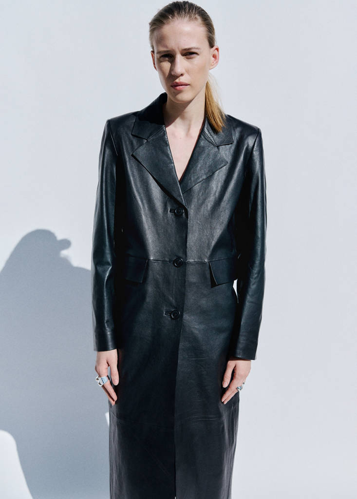 Straight leather coat with pockets — Black