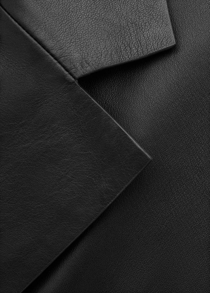Straight leather coat with pockets — Black