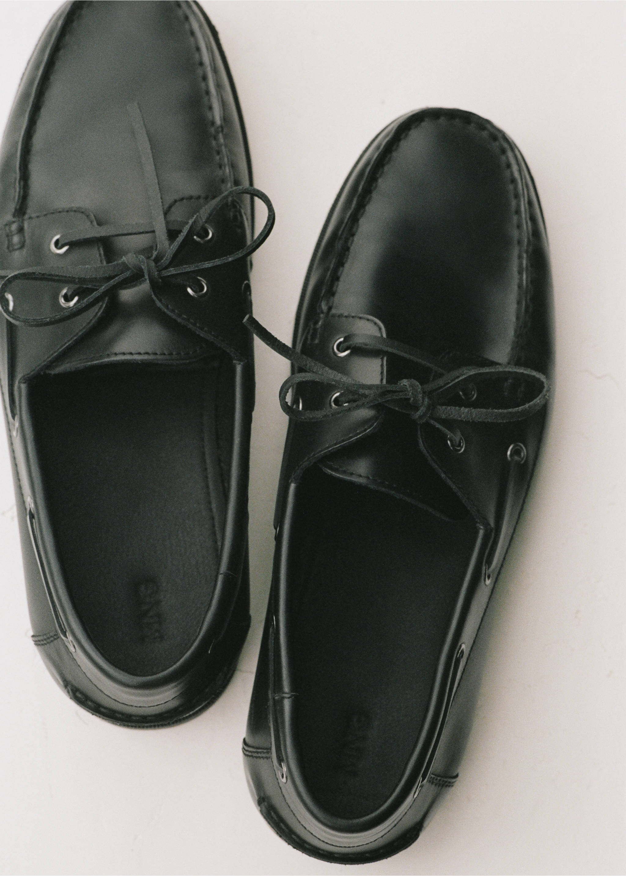 Leather nautical shoes - General plane, Black. Ref: 27084435-00.