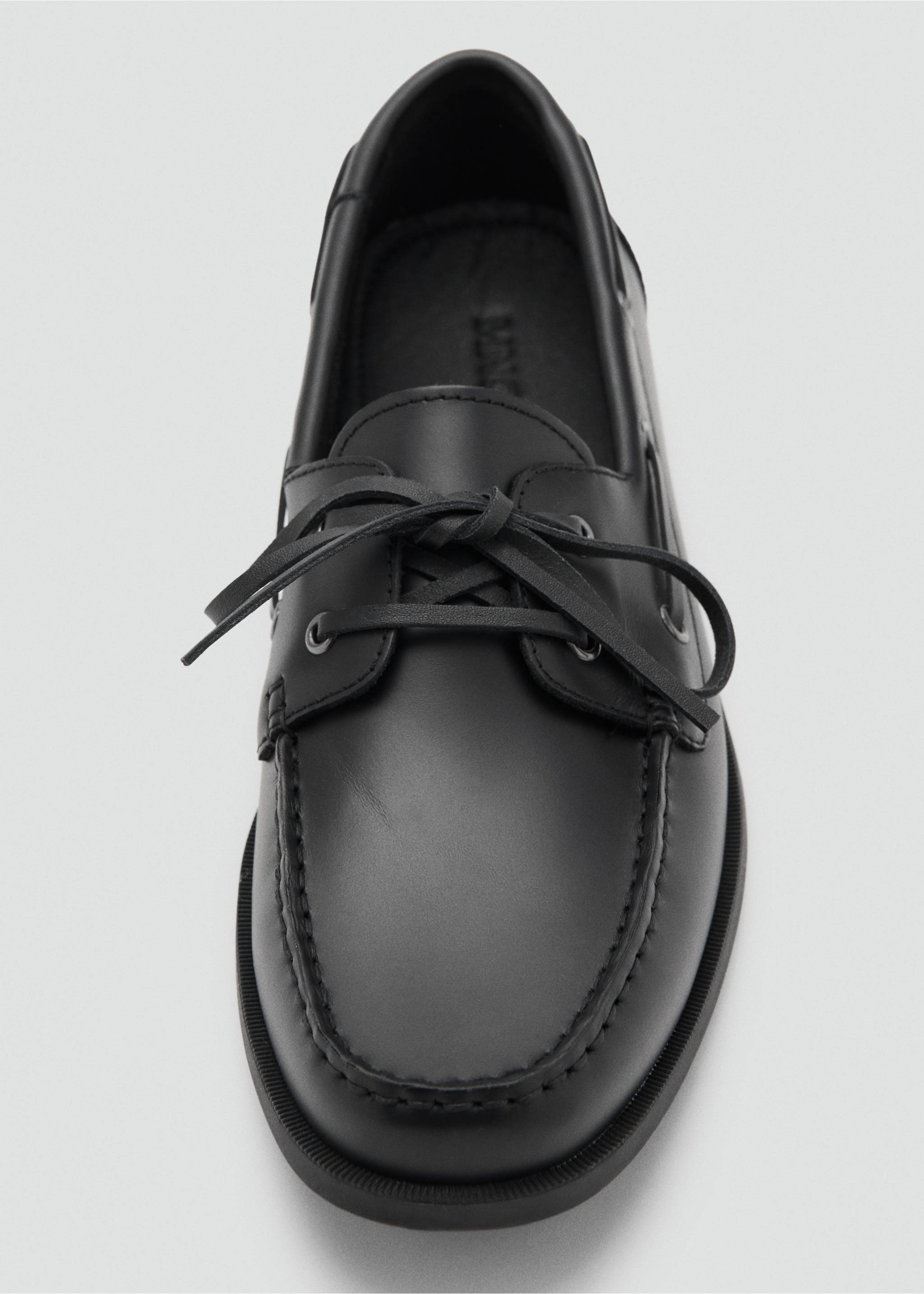 Leather nautical shoes - Details of the article 2, Black. Ref: 27084435-00.