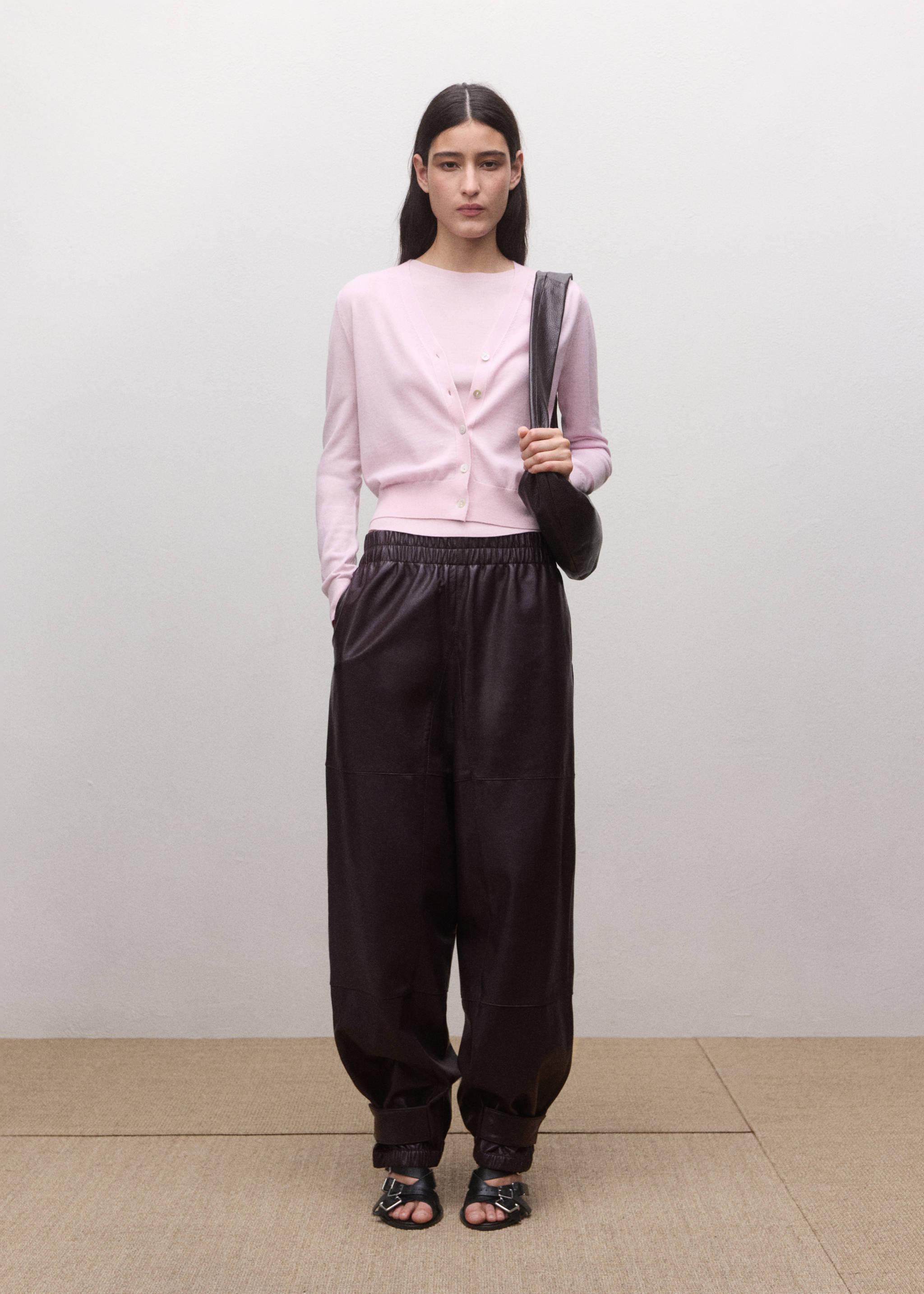 100% wool cardigan - General plane