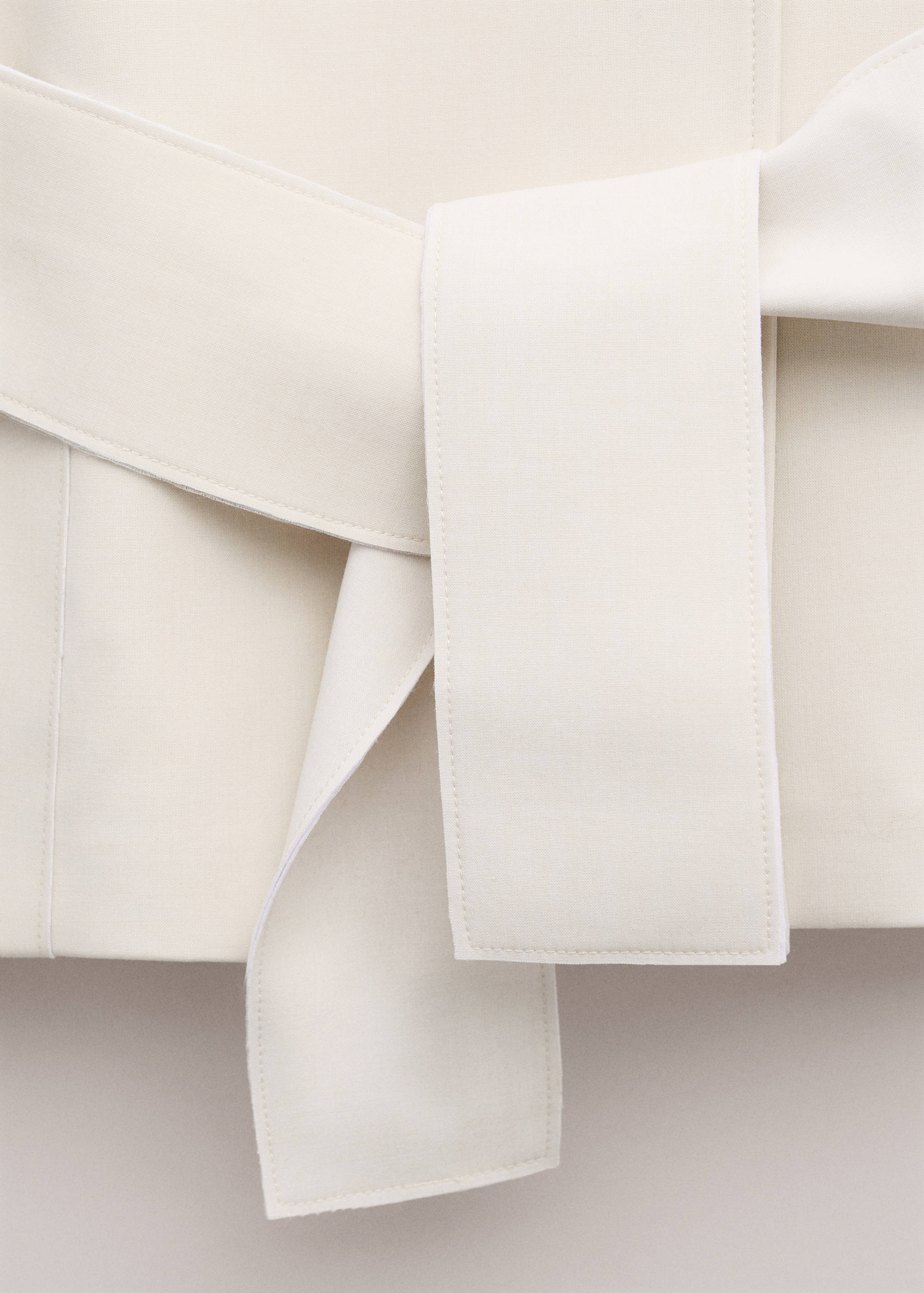 Jacket with lapels and tie belt - Details of the article 0