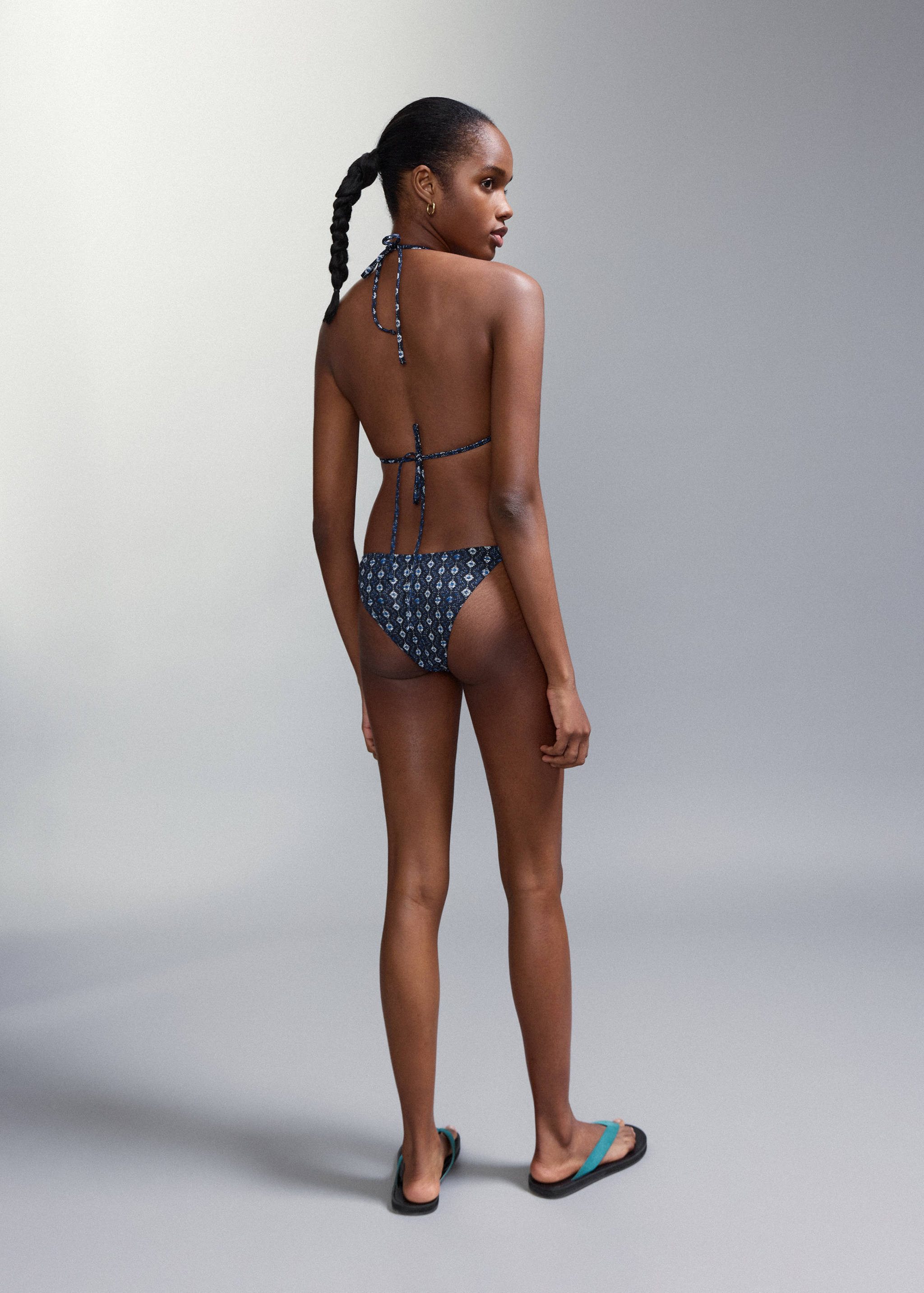 Printed bikini with medium-coverage bottoms - Reverse of the article