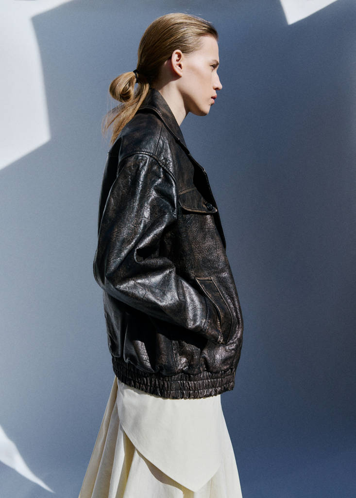Oversized leather jacket with lapels — Brown