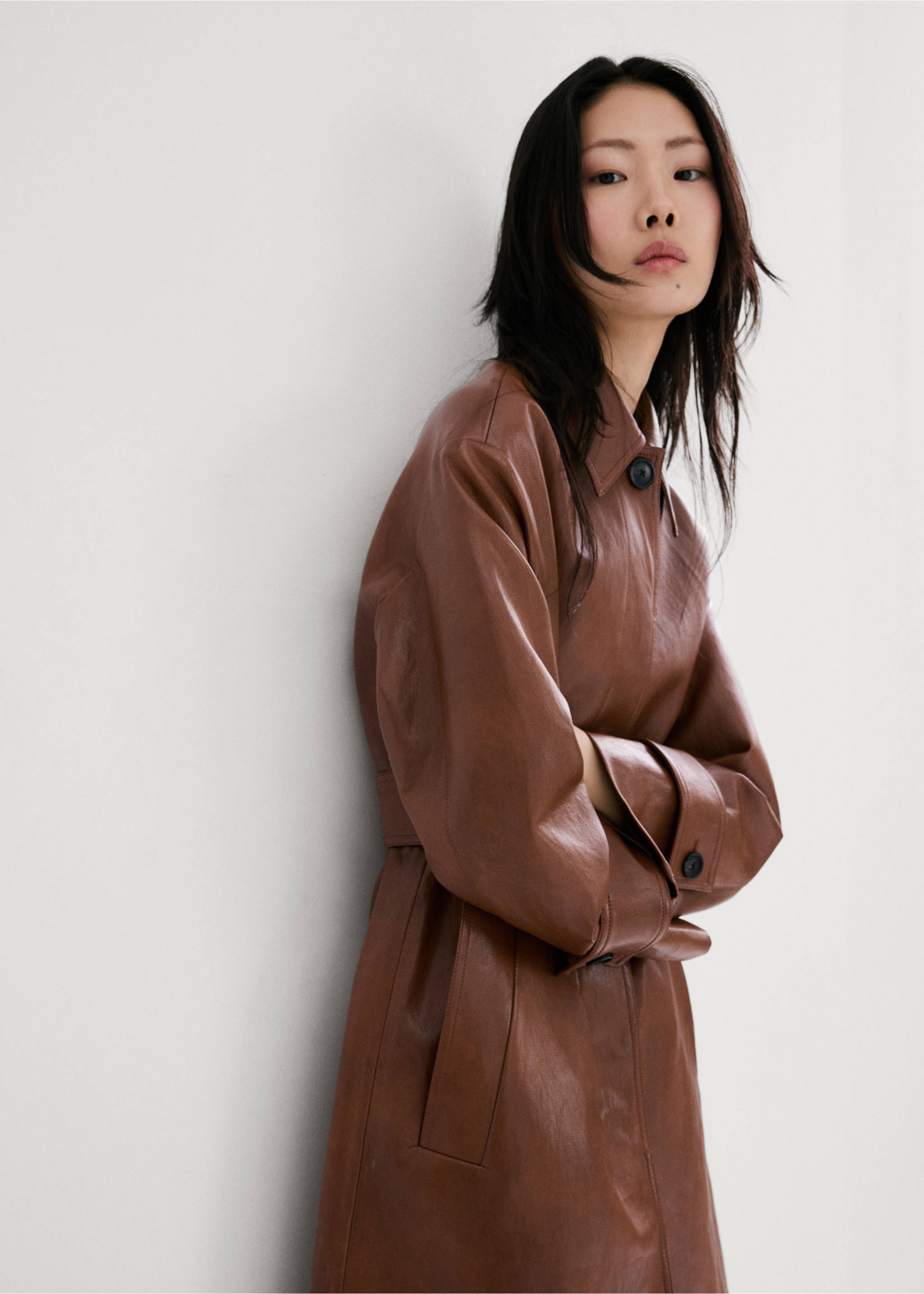 Long faux-leather trench coat with belt - Medium plane, Brown. Ref: 27084773-00.