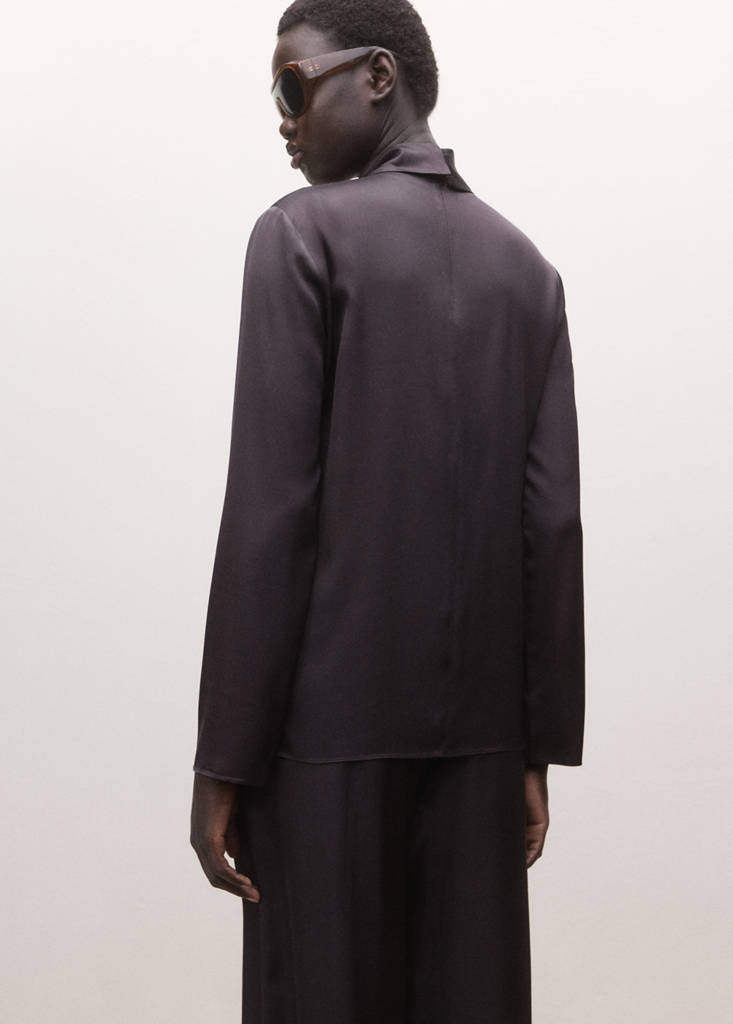 Satin blouse with a turtleneck — Brown