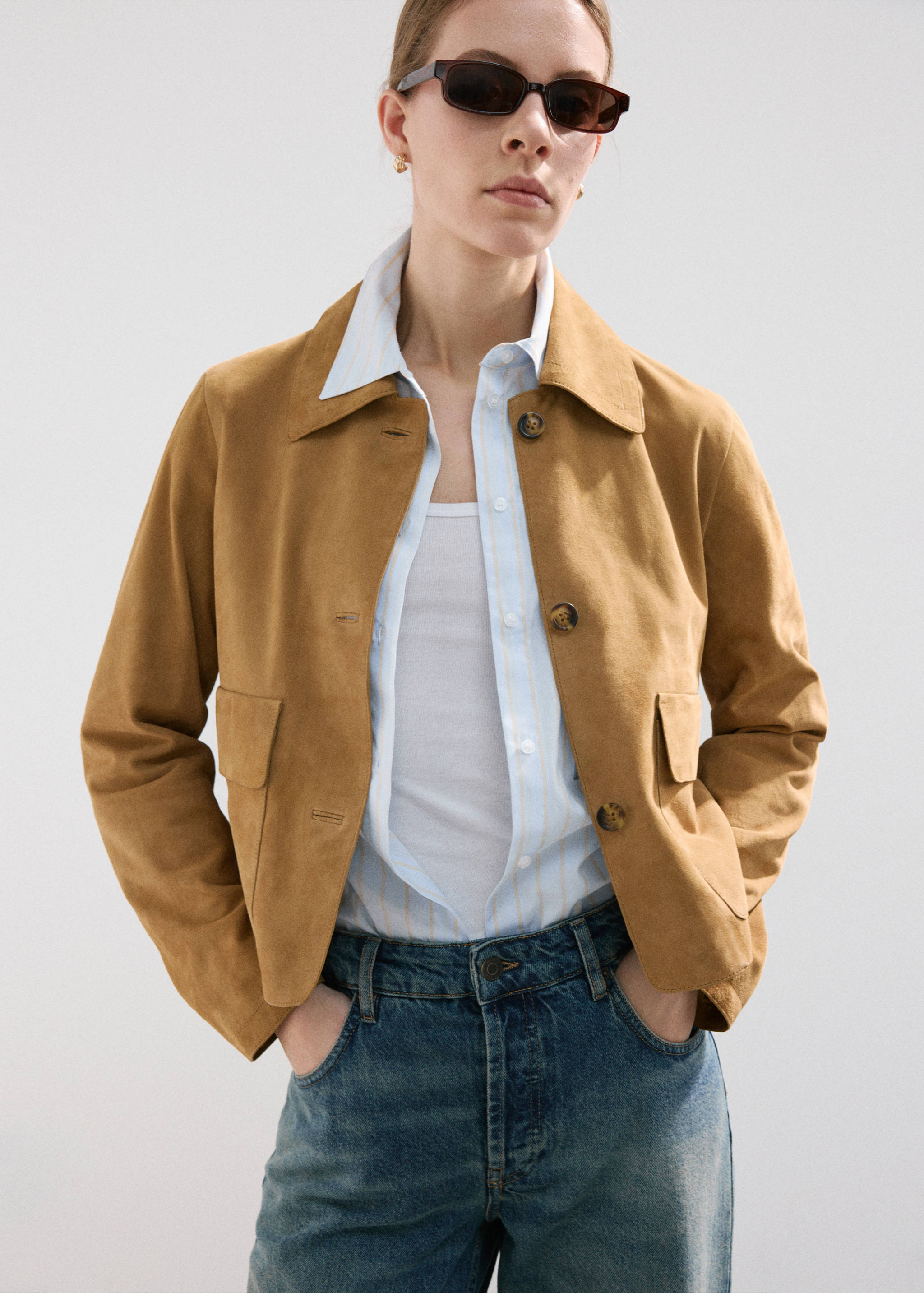 Chaqueta ante bolsillos - Plano medio